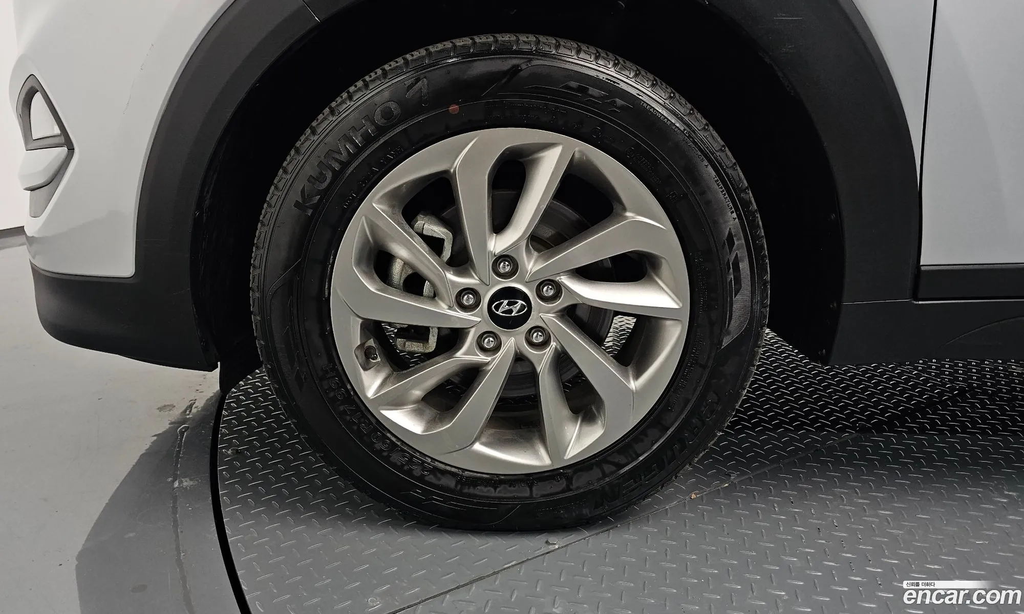 Hyundai Tucson Iii Diesel 20 2Wd 2016 - фотография 12097172