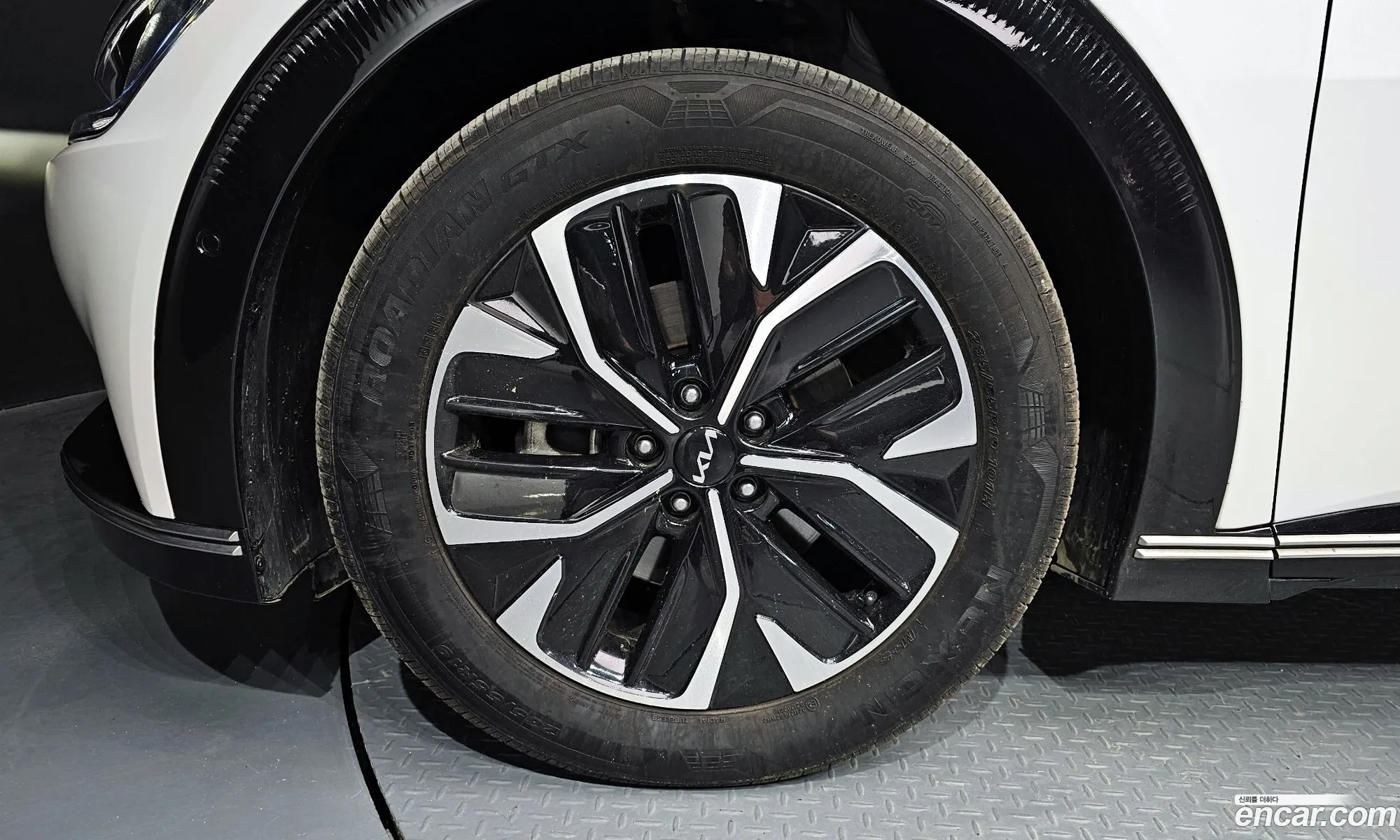 Kia Ev6 Ev6 Long Range 2022 - фотография 11812874