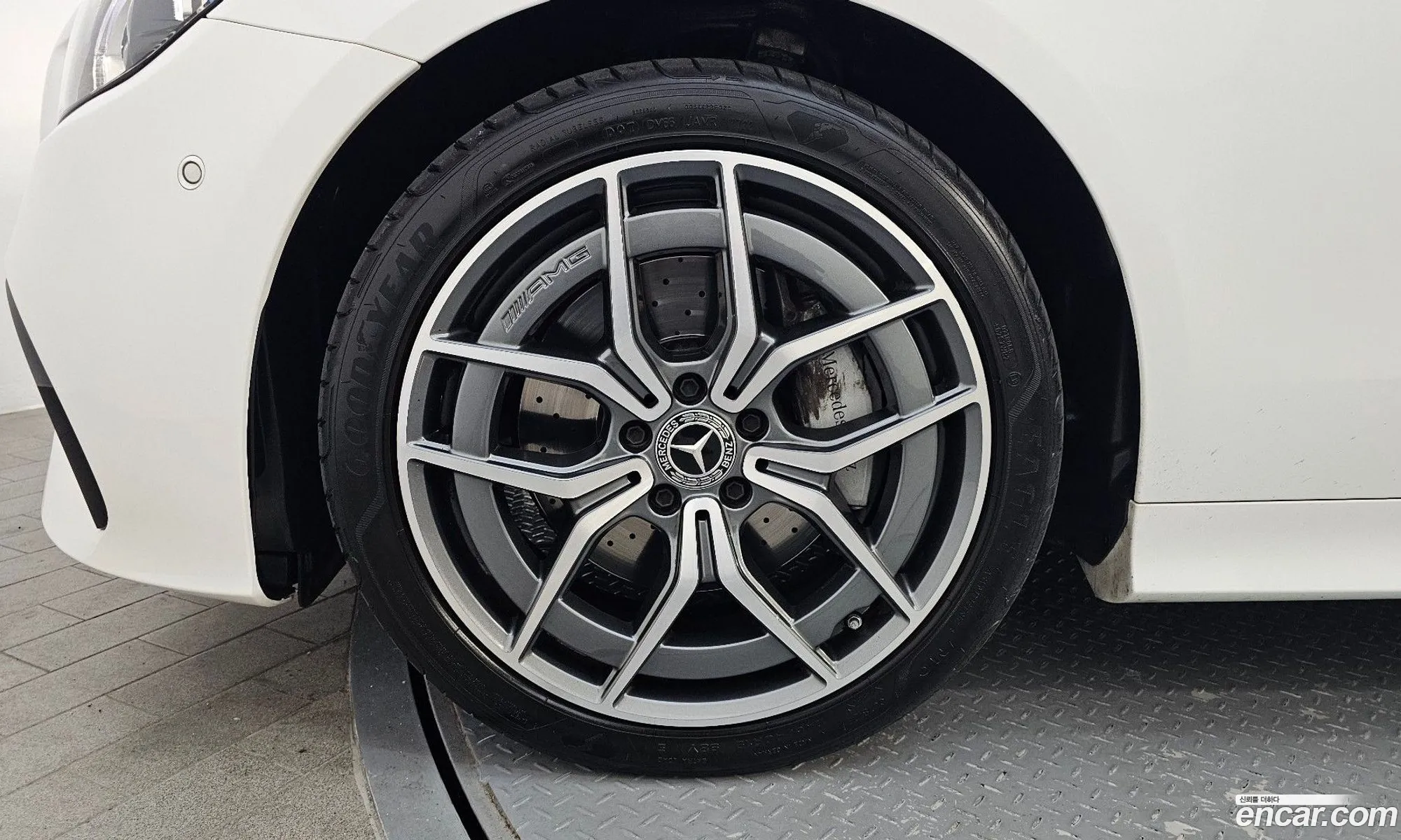 Mercedes-Benz E-Klasse V W213 S213 C238 E300D 4Matic Coupe 2022 - фотография 14177810