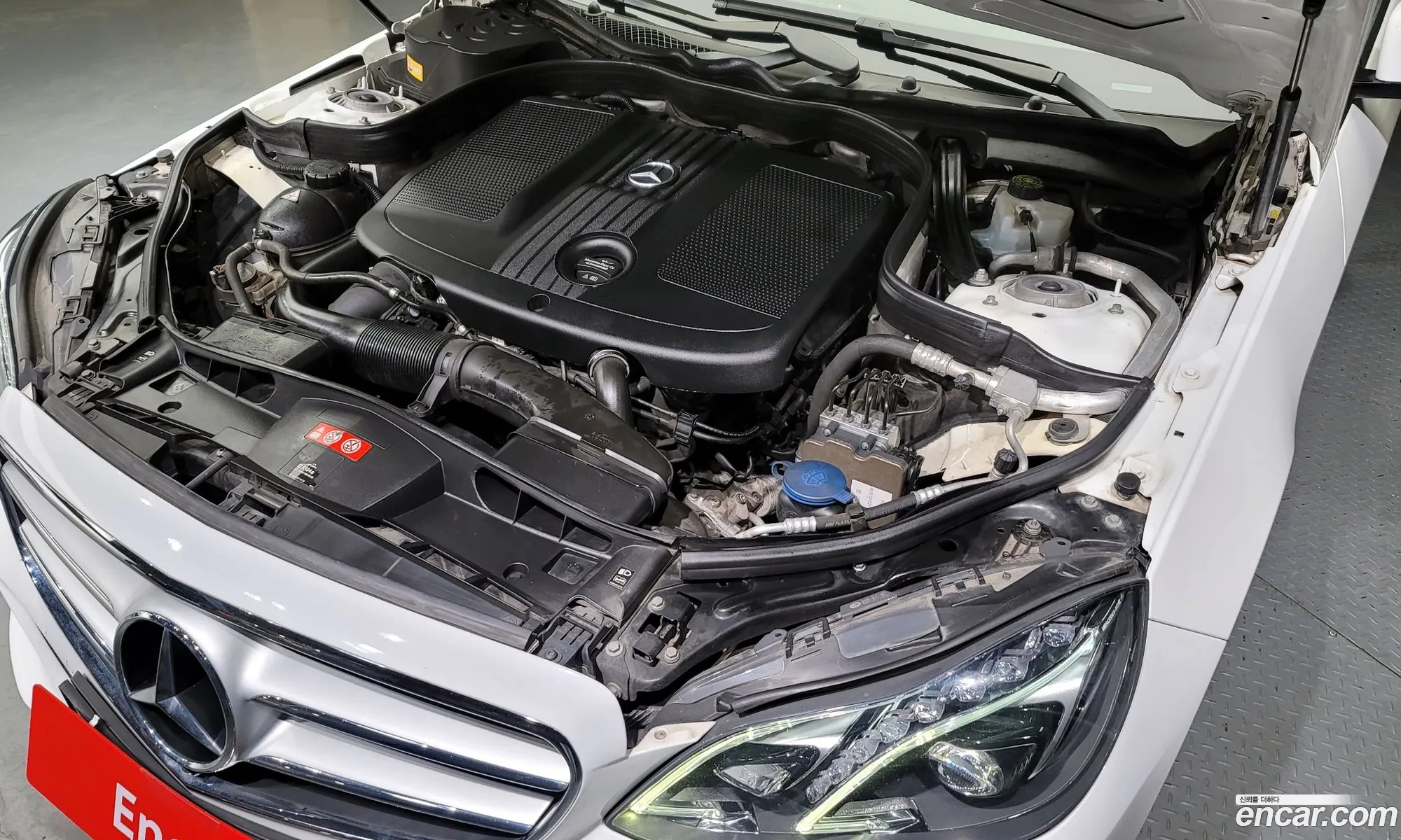 Mercedes E-Class W212 E250 Bluetech 4Matic Avant Garde - фотография 12371243
