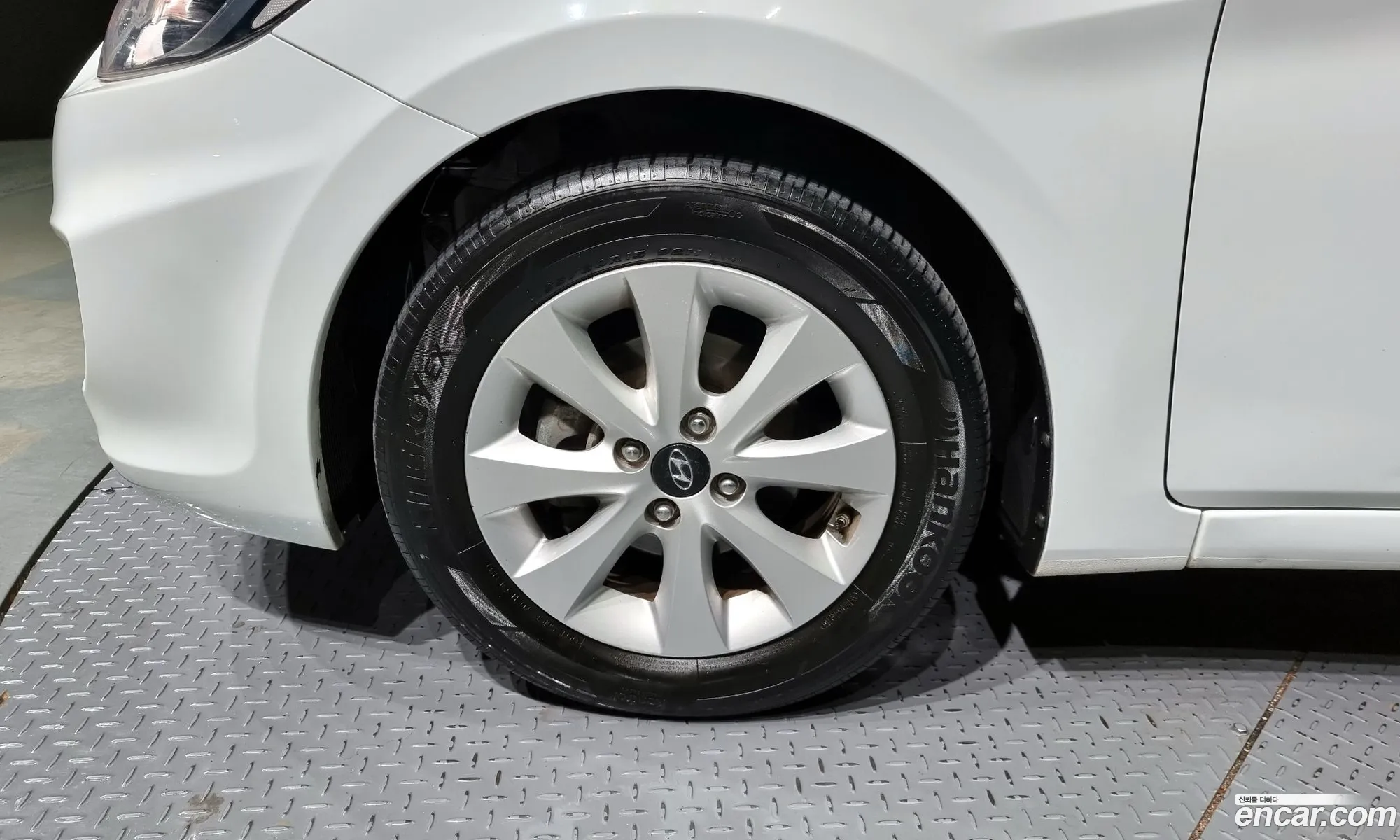 Hyundai Accent Iv 14 Vvt Modern 2015 - фотография 15762859