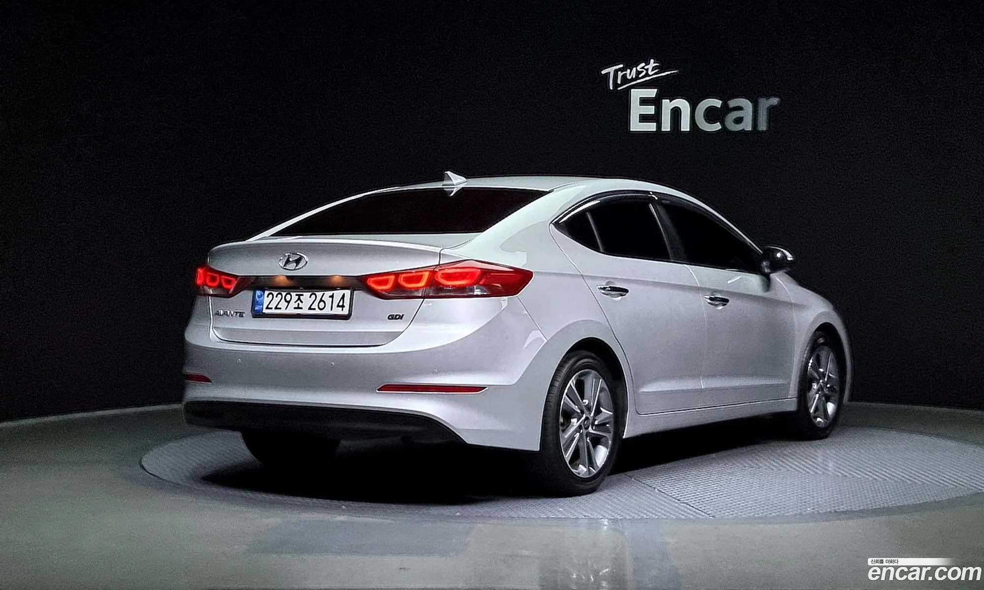 Hyundai Avante 16 Gdi Premium 2016 - фотография 11537605