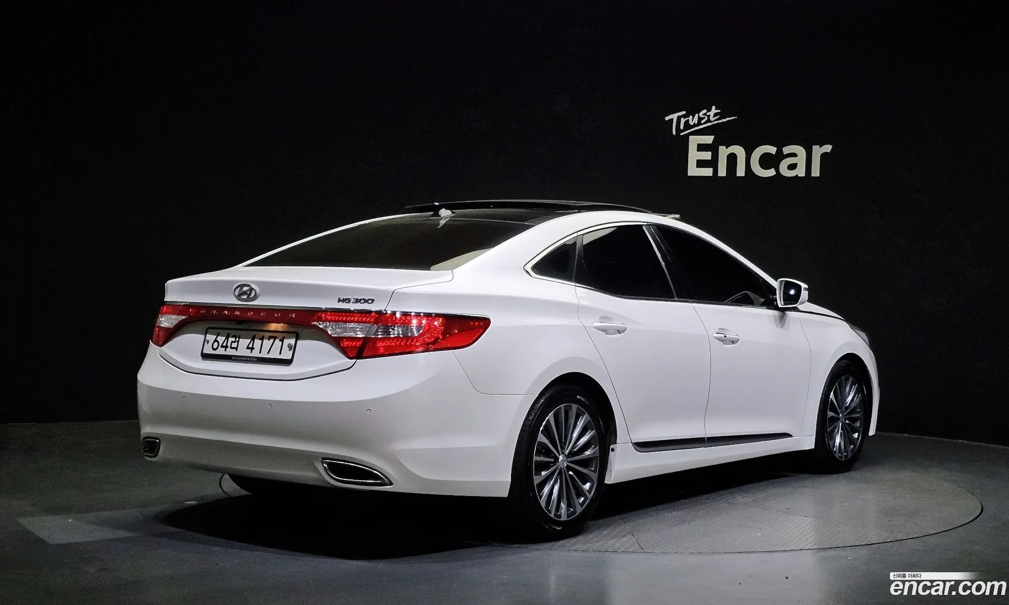 Hyundai Grandeur V Hg240 Modern 2014 - фотография 12297751