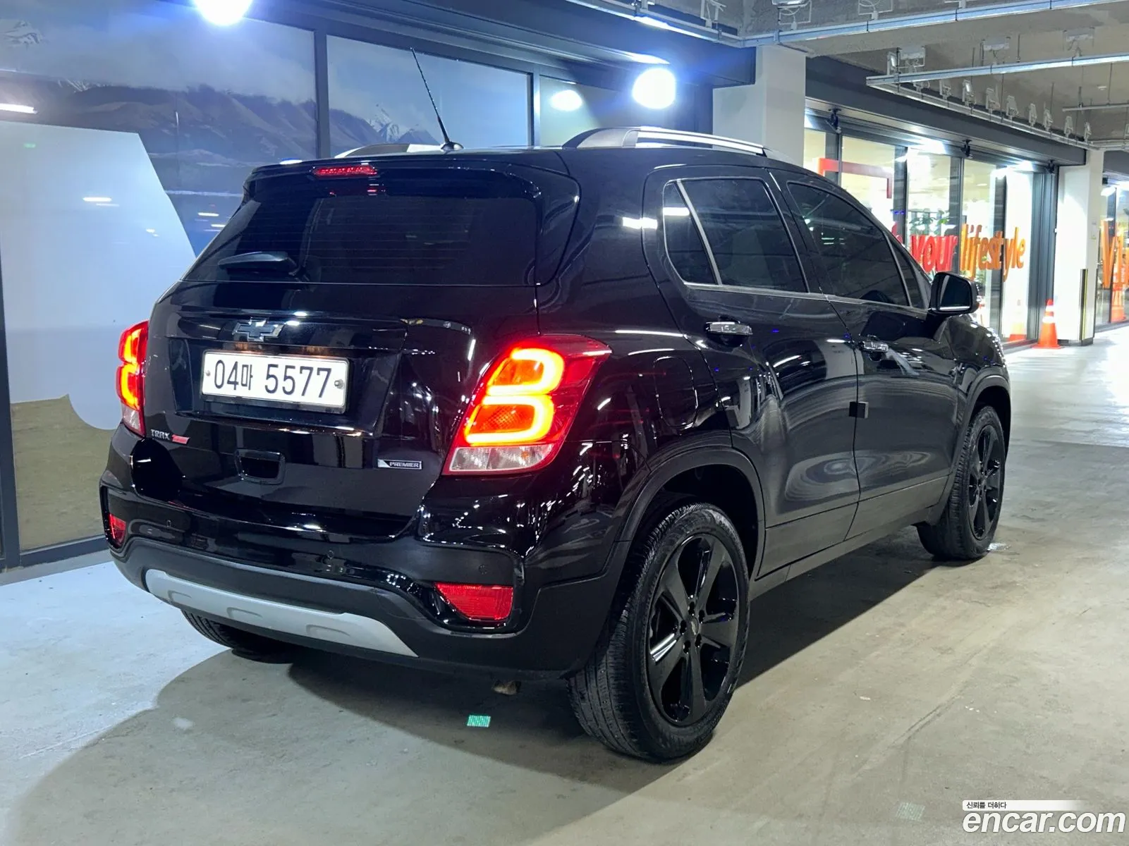 Chevrolet Trax I 14 Perfect Black 2018 - фотография 5473119