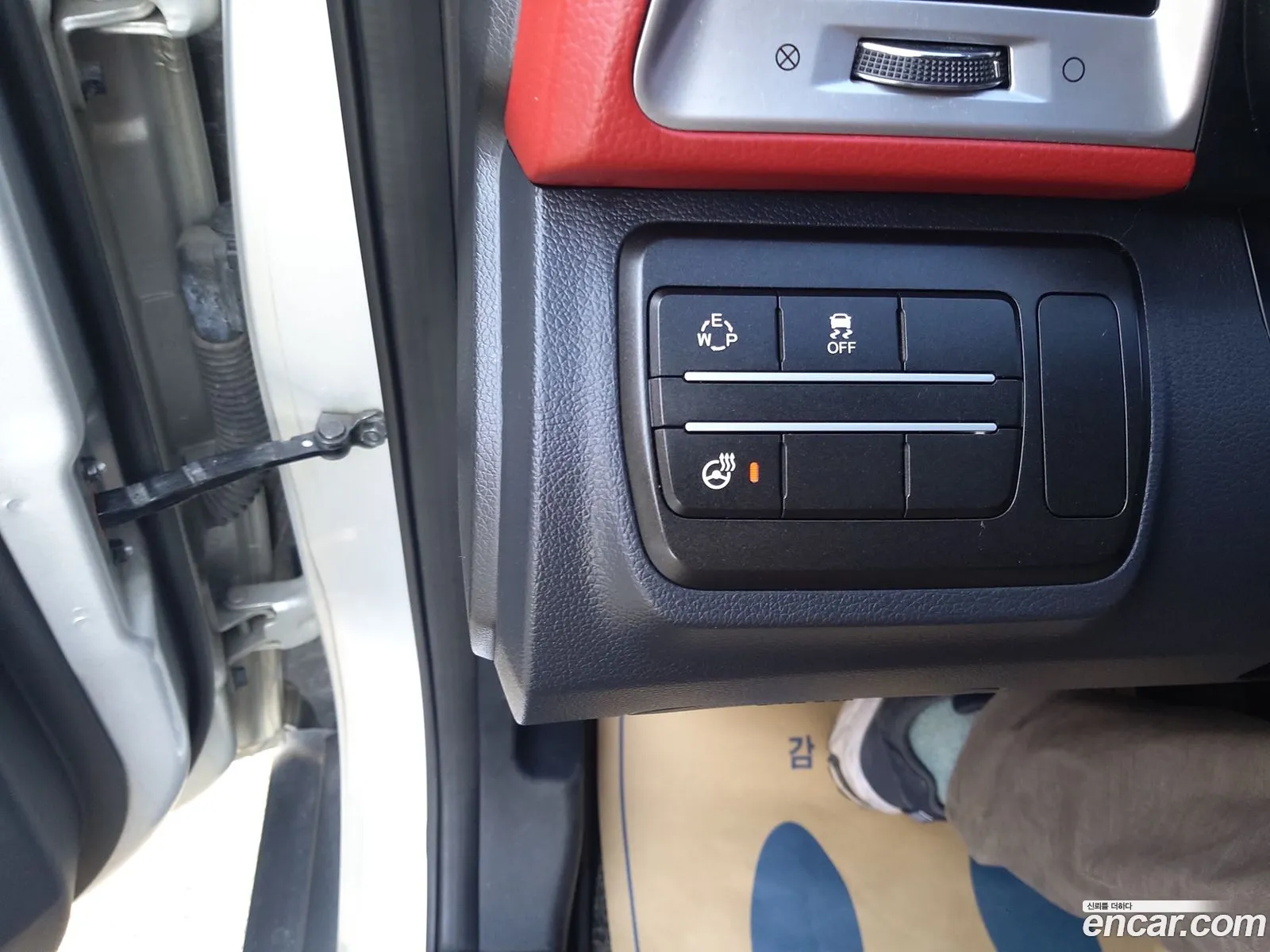 Ssangyong Tivoli Tivoli Lx 2Wd 2015 - фотография 14613001