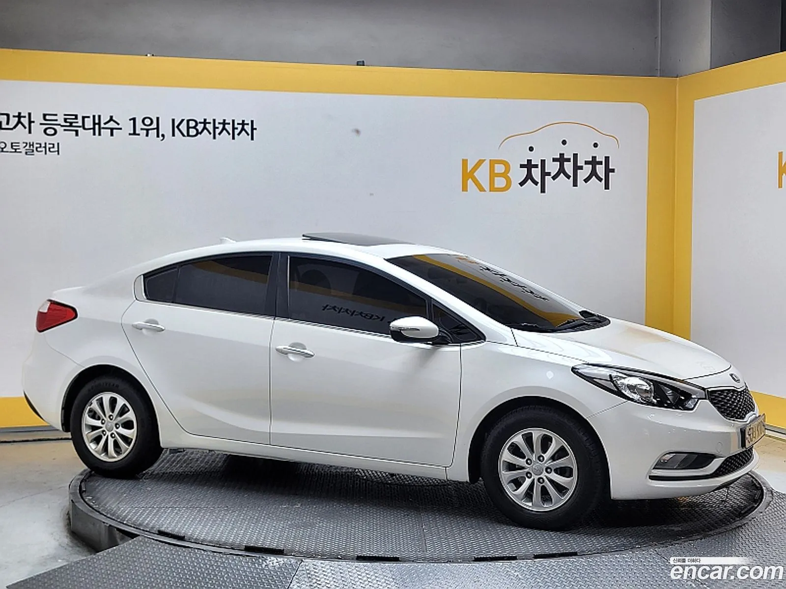 Kia K3 I Luxury 2013 - фотография 19704781