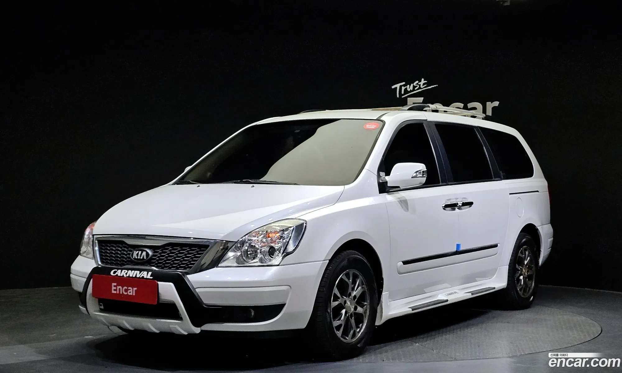 Kia Carnival Ii New Carnival Limousine Glx 2013 - фотография 12337280
