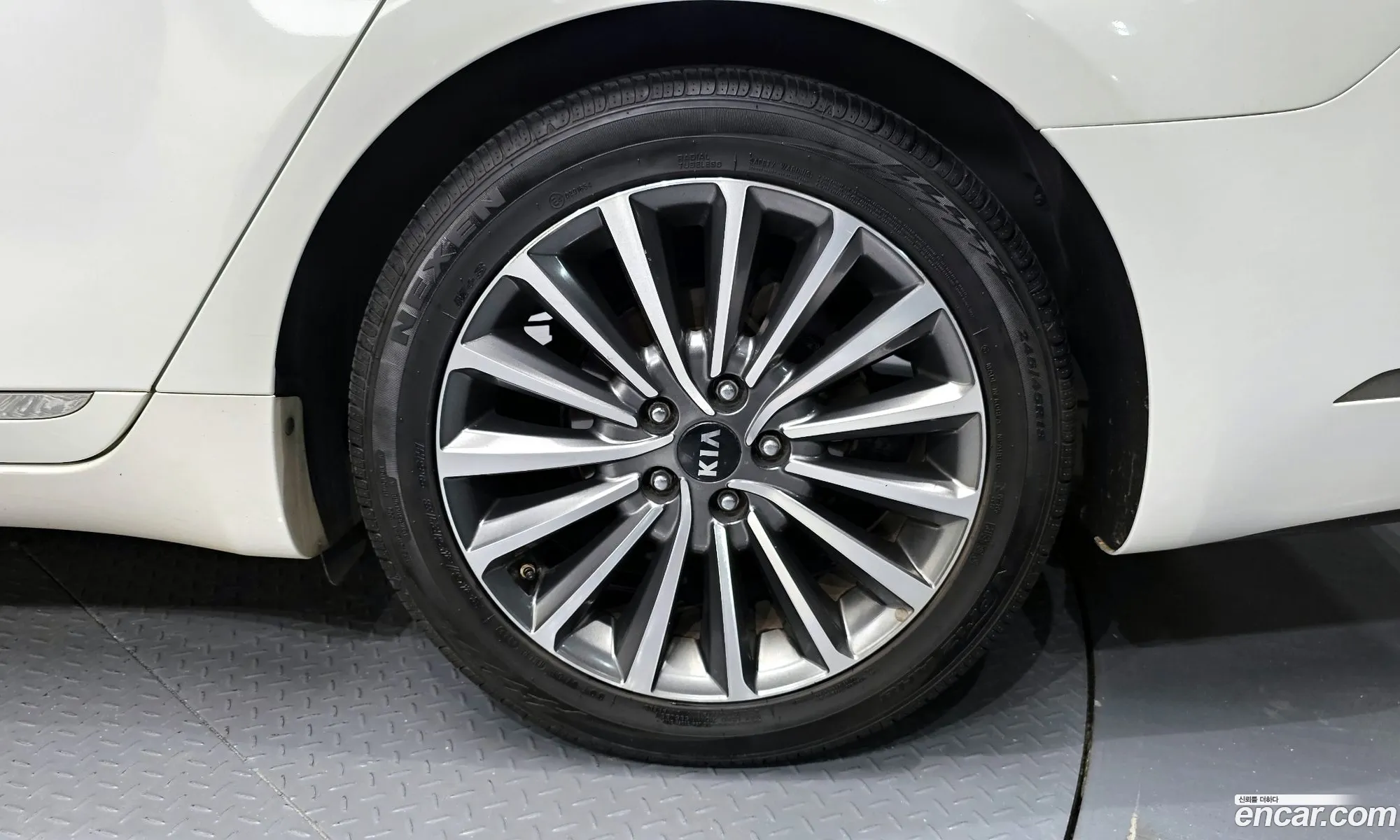 Kia K7 Vg Ii 30 Lpi Luxury Rental Car 2016 - фотография 11895760