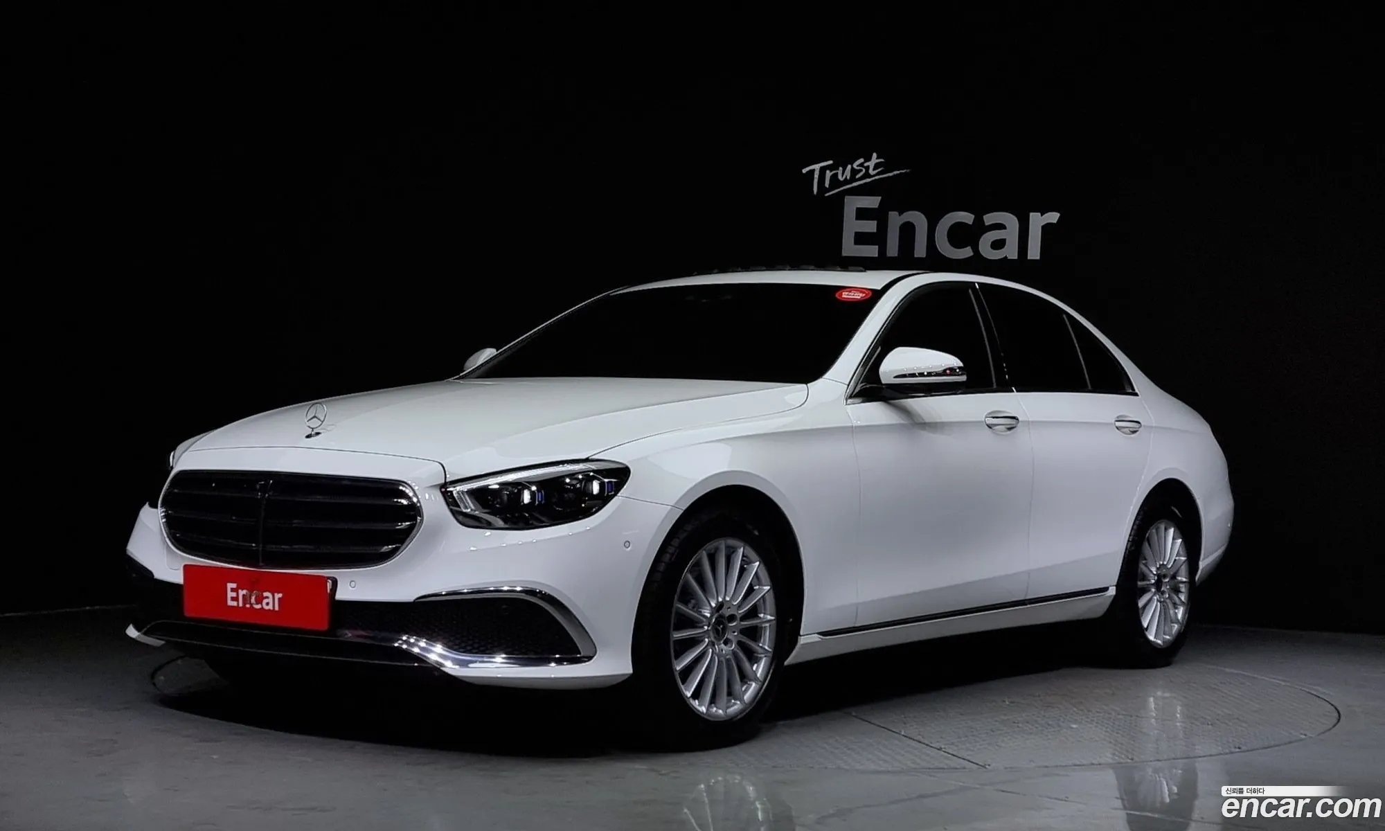 Mercedes-Benz E-Klasse E250 Exclusive 2023 - фотография 12406287