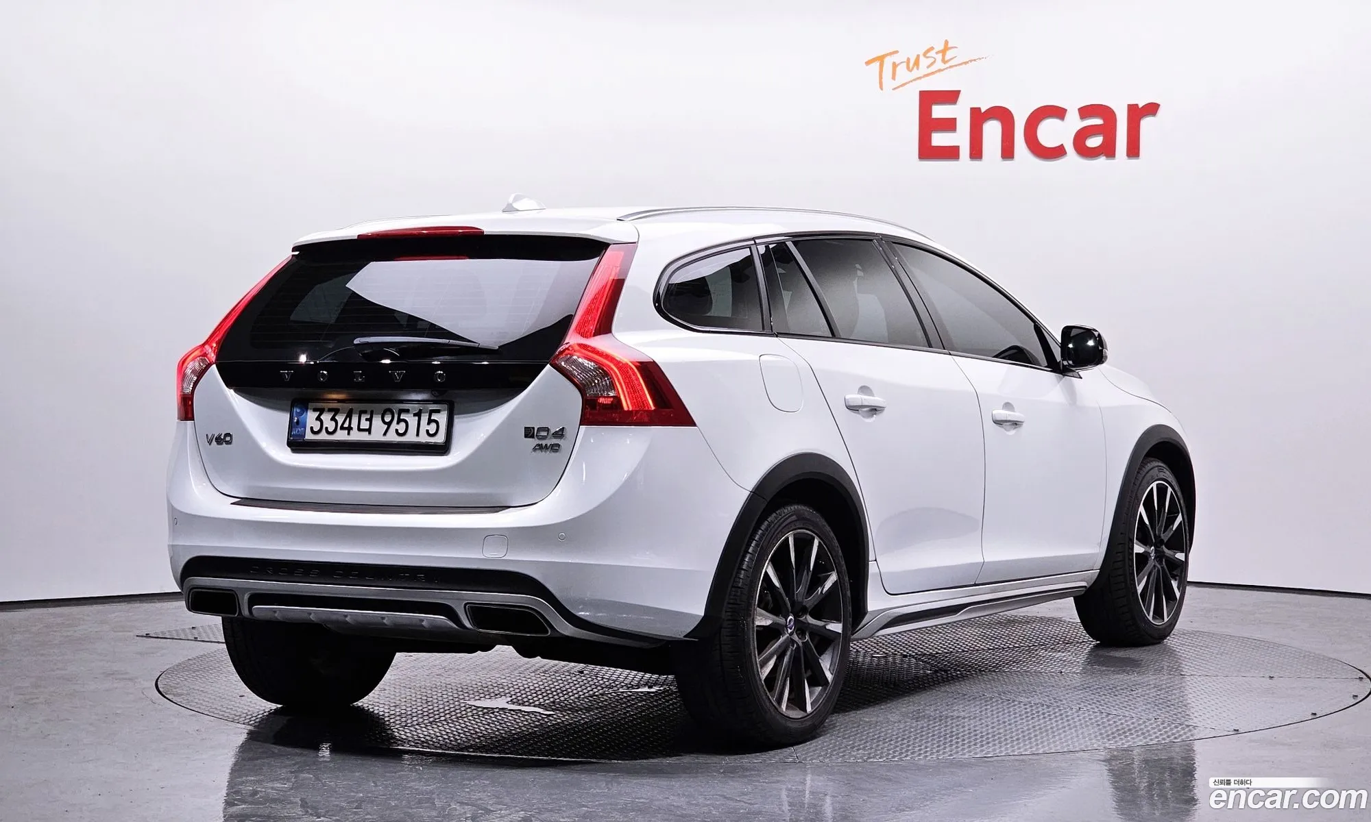 Volvo V60 Cross Country D4 Awd - фотография 4504331