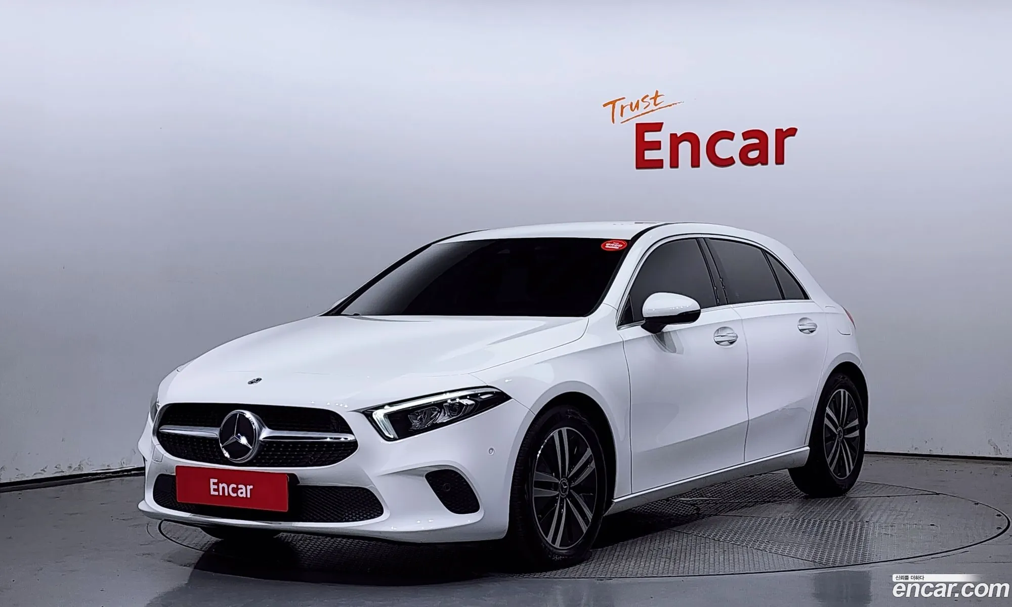 Mercedes-Benz A-Klasse Iv W177 A220 Hatchback 2022 - фотография 12771294