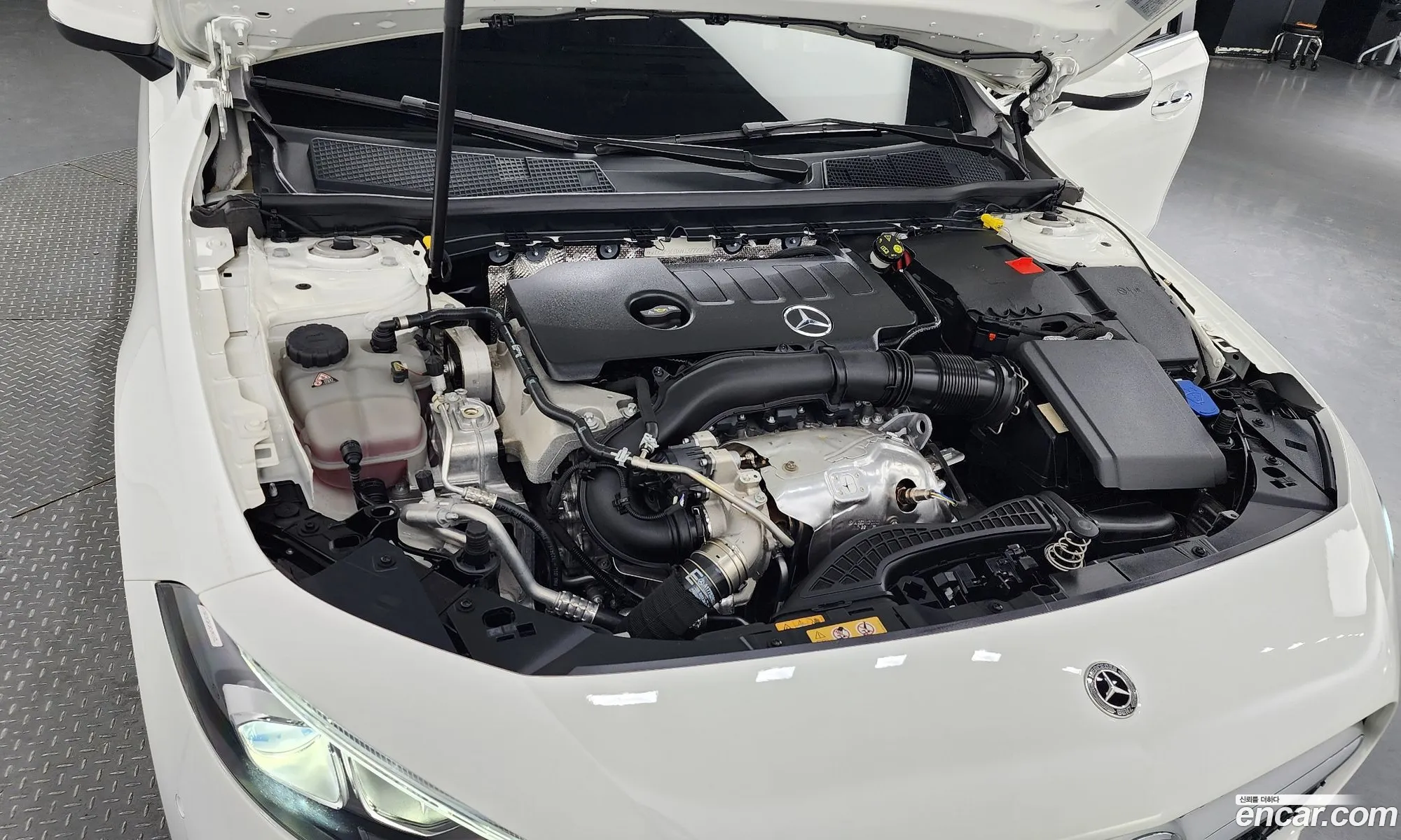 Mercedes-Benz A-Klasse Iv W177 A220 Hatchback 2022 - фотография 12771299