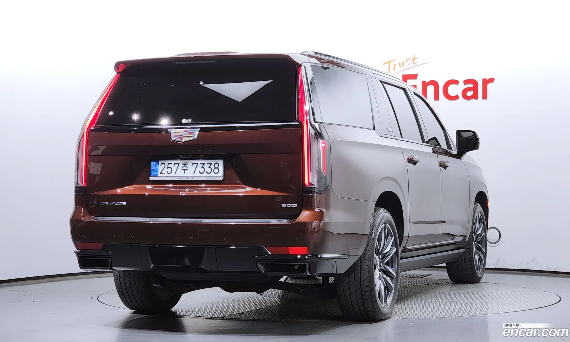 Cadillac Escalade V 62 Esv 2022 - фотография 3504835