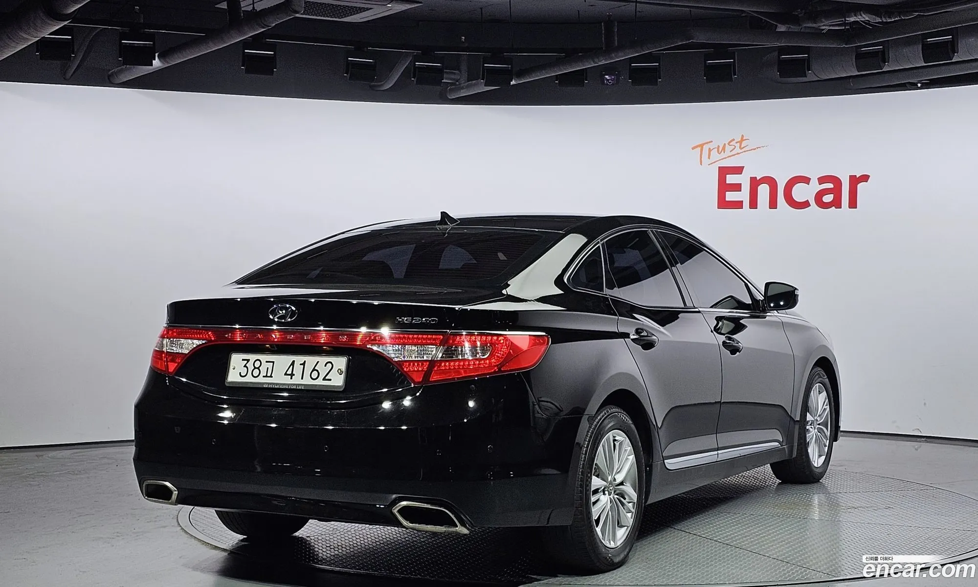 Hyundai Grandeur V Hg240 Modern 2015 - фотография 11983092