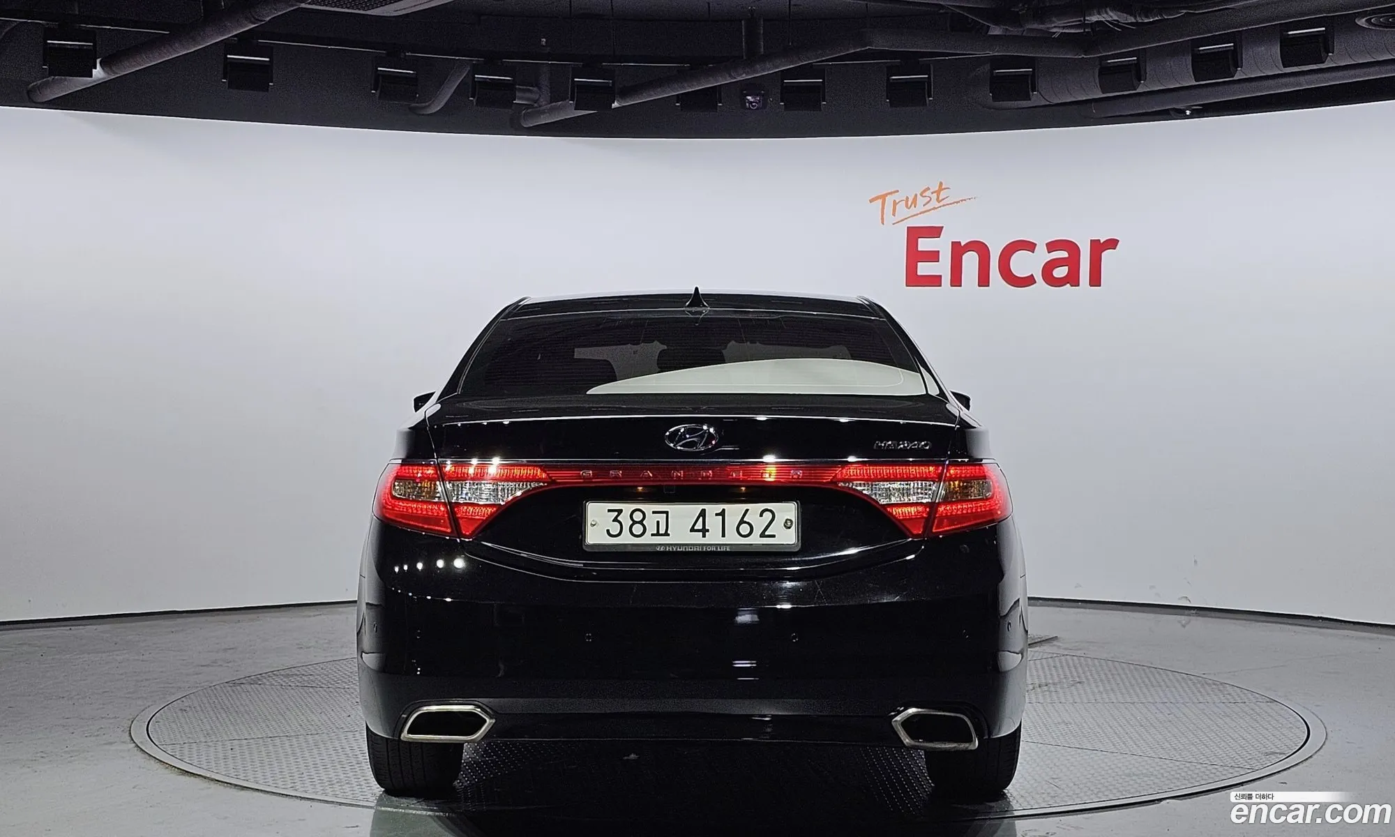 Hyundai Grandeur V Hg240 Modern 2015 - фотография 11983094