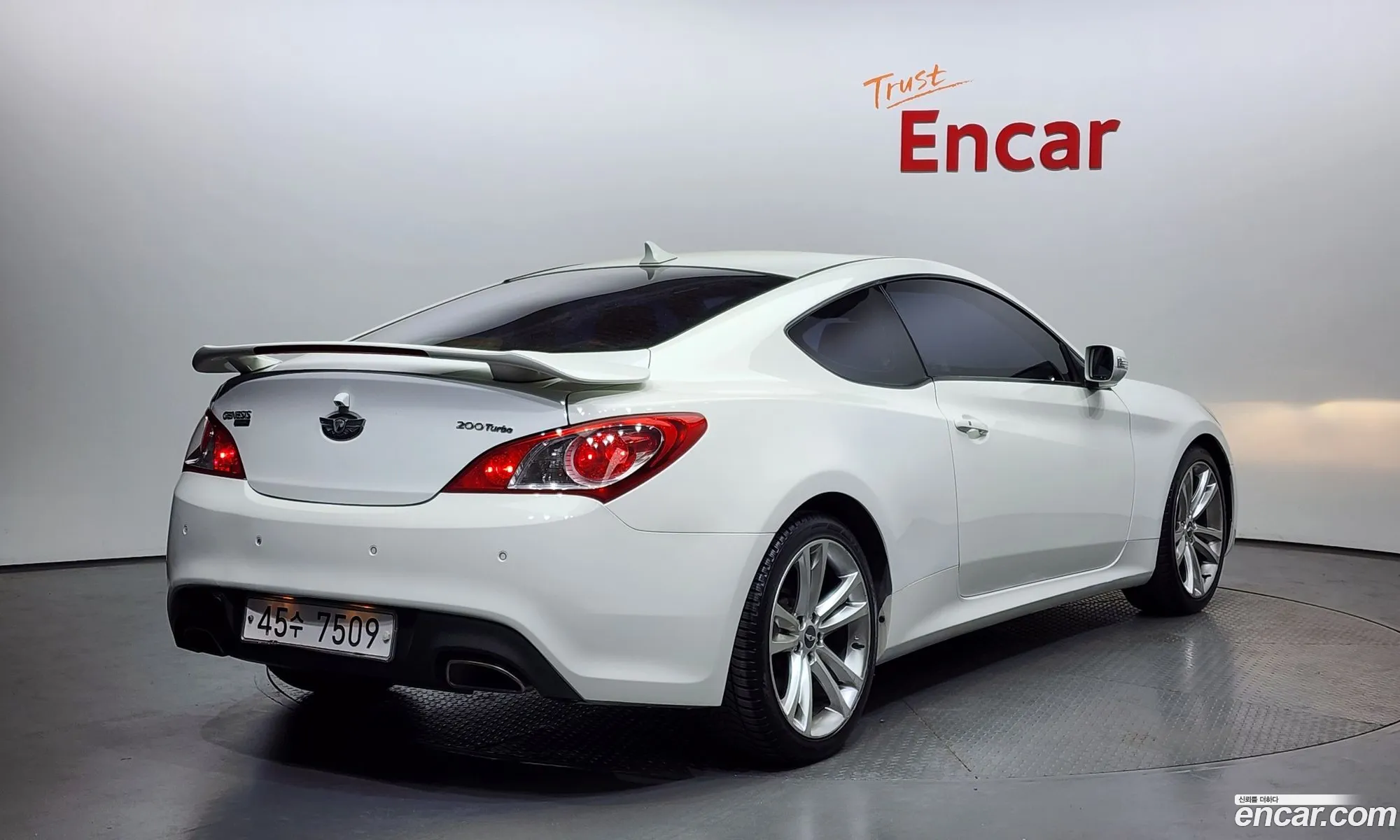 Hyundai Genesis I 200 Turbo P 2009 - фотография 12141214