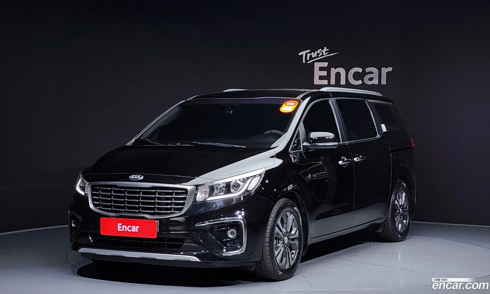 Kia Carnival Iii 9-Seater Luxury 2019 - фотография 18383814