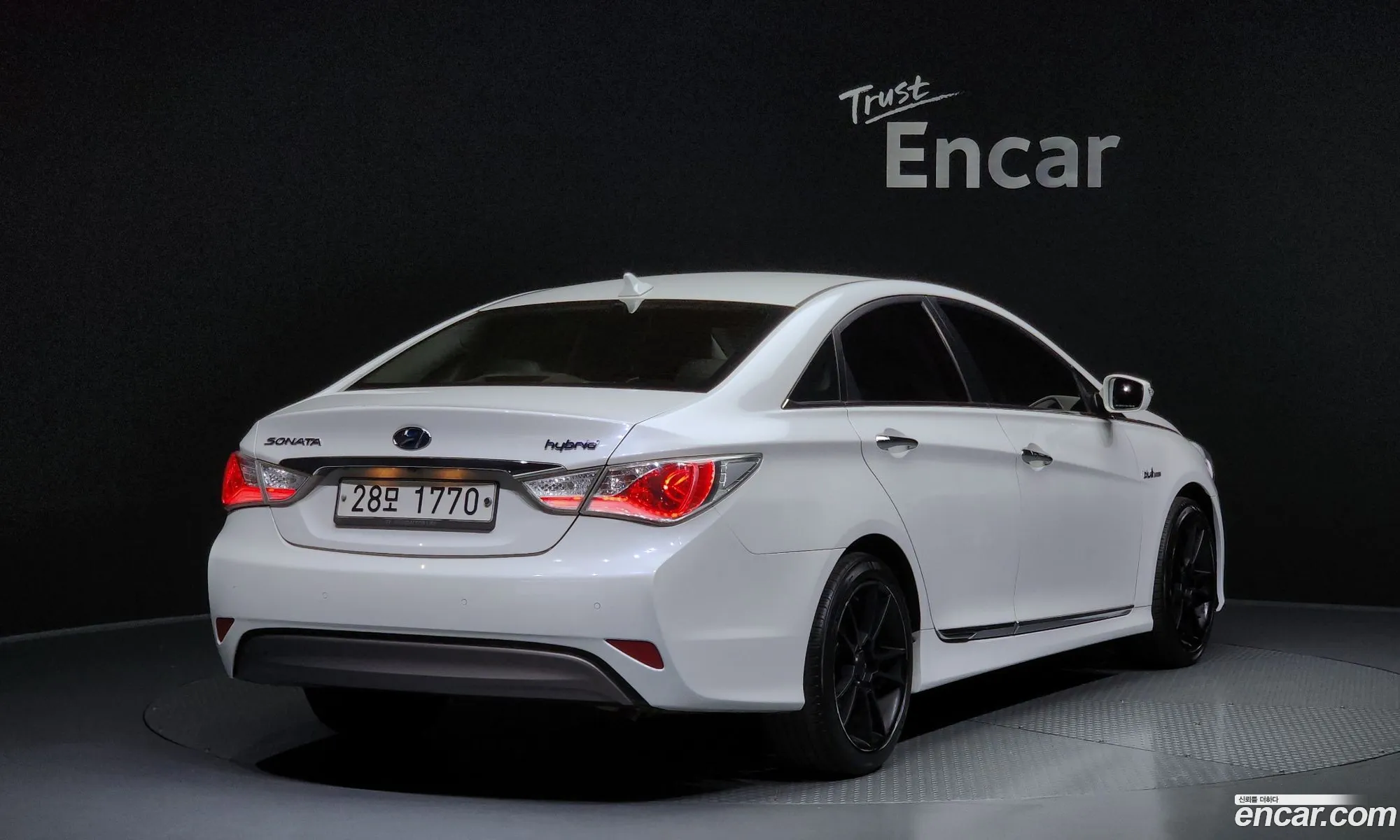 Hyundai Sonata Hybrid 20 Royal - фотография 18499044