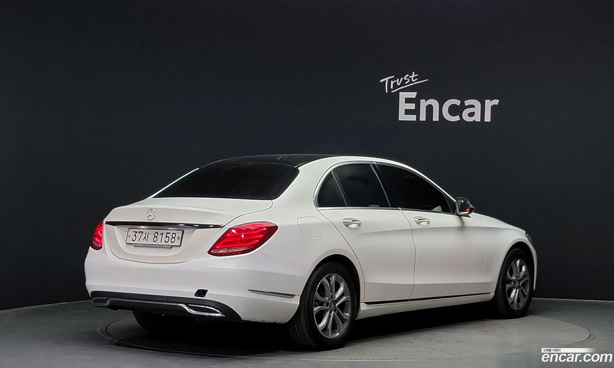 Mercedes C-Class W205 C220 Bluetech Avantgarde - фотография 12023588