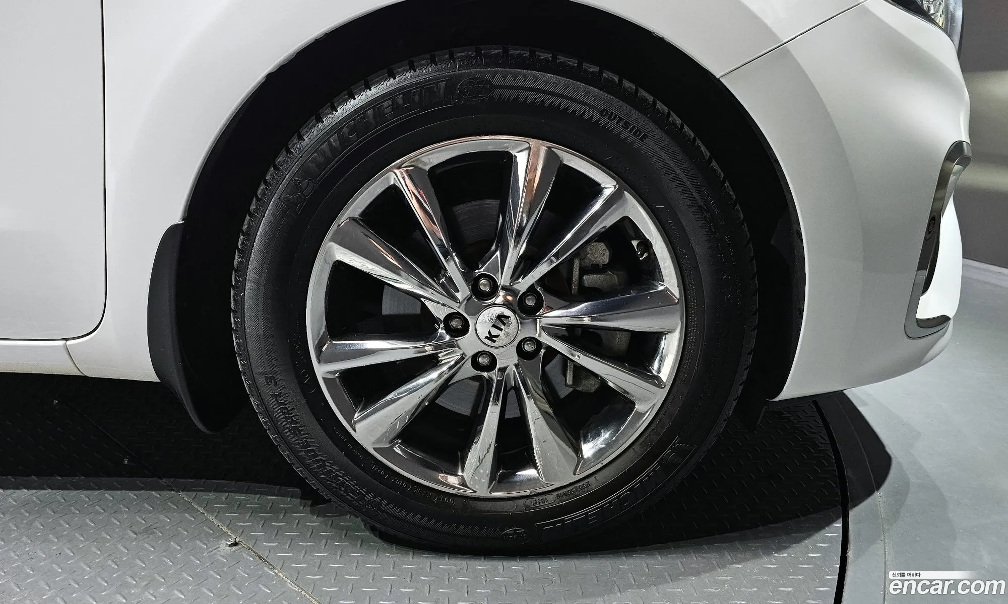 Kia Carnival Iii 9-Seater Noblesse Special 2019 - фотография 12511916