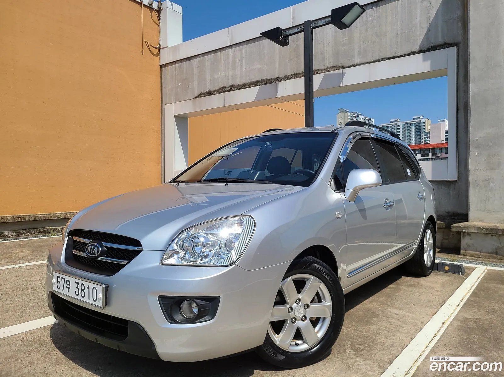 Kia Carens Ii Un Lpi 20 Glx 2009 - фотография 11874268
