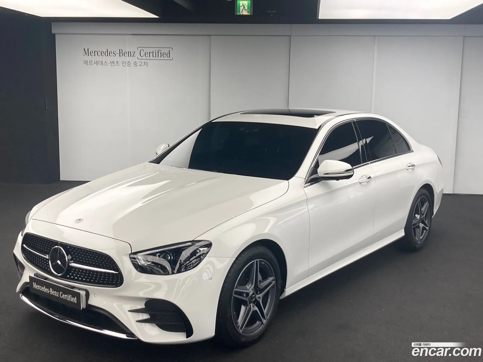 Mercedes-Benz E-Klasse E250 Amg Line 2023 - фотография 12634341