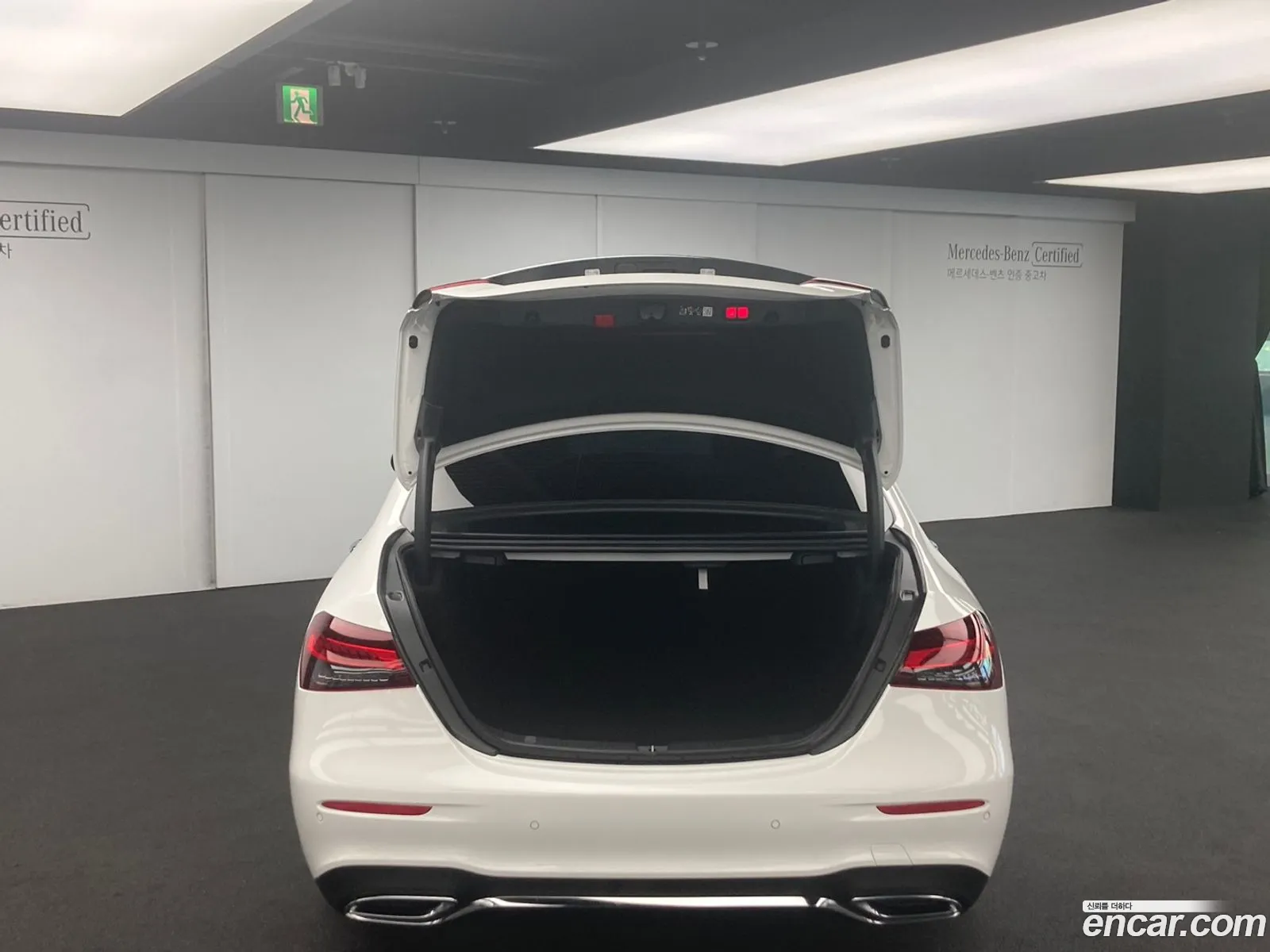 Mercedes-Benz E-Klasse E250 Amg Line 2023 - фотография 12634346