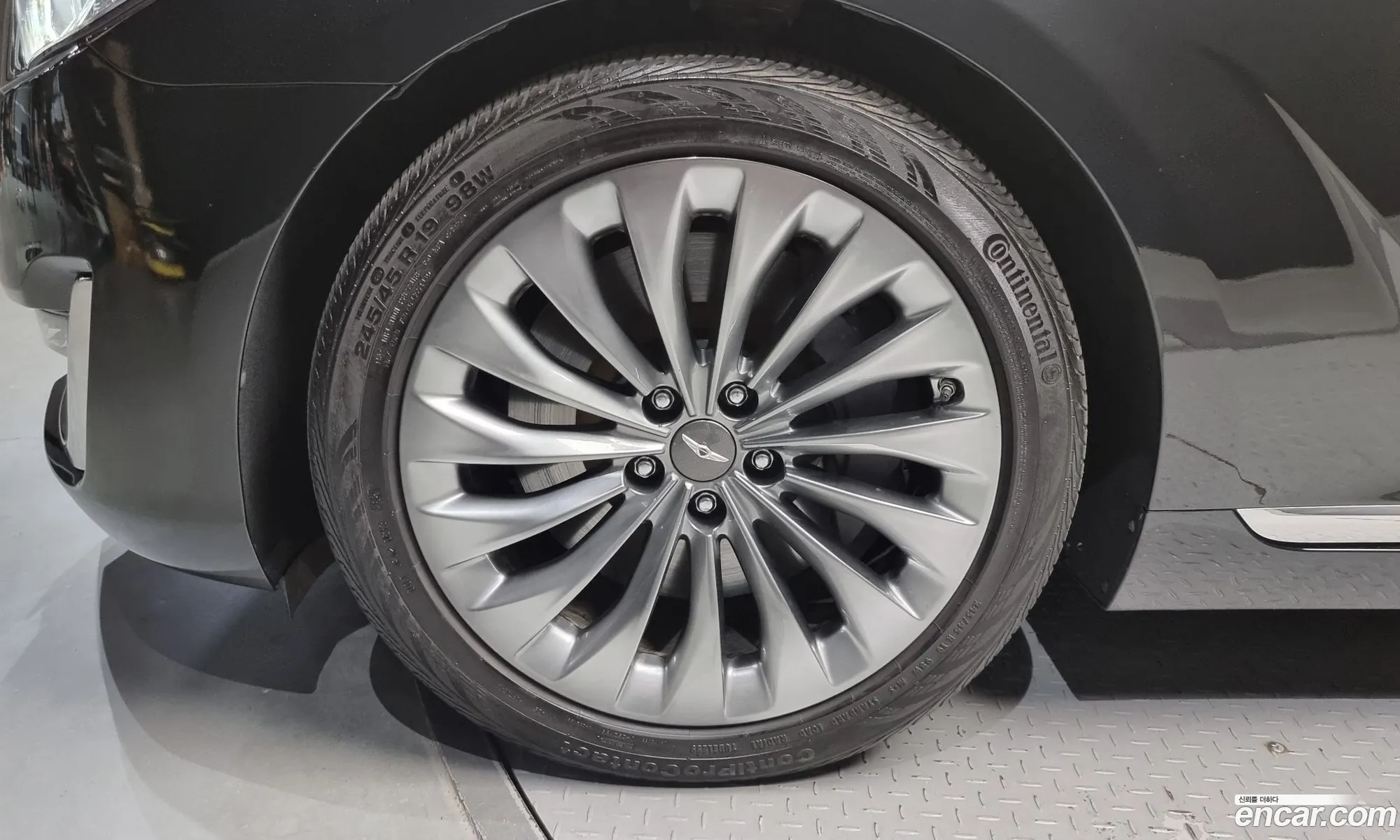 Genesis G90 I 38 Gdi Awd 2016 - фотография 138312