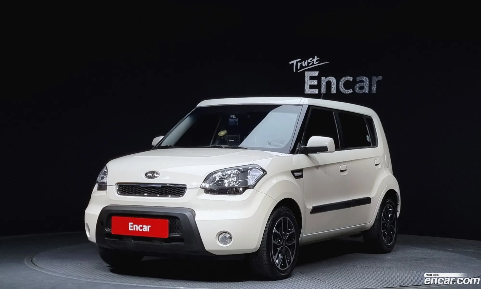 Kia Soul I 16 2U 2010 - фотография 11971560