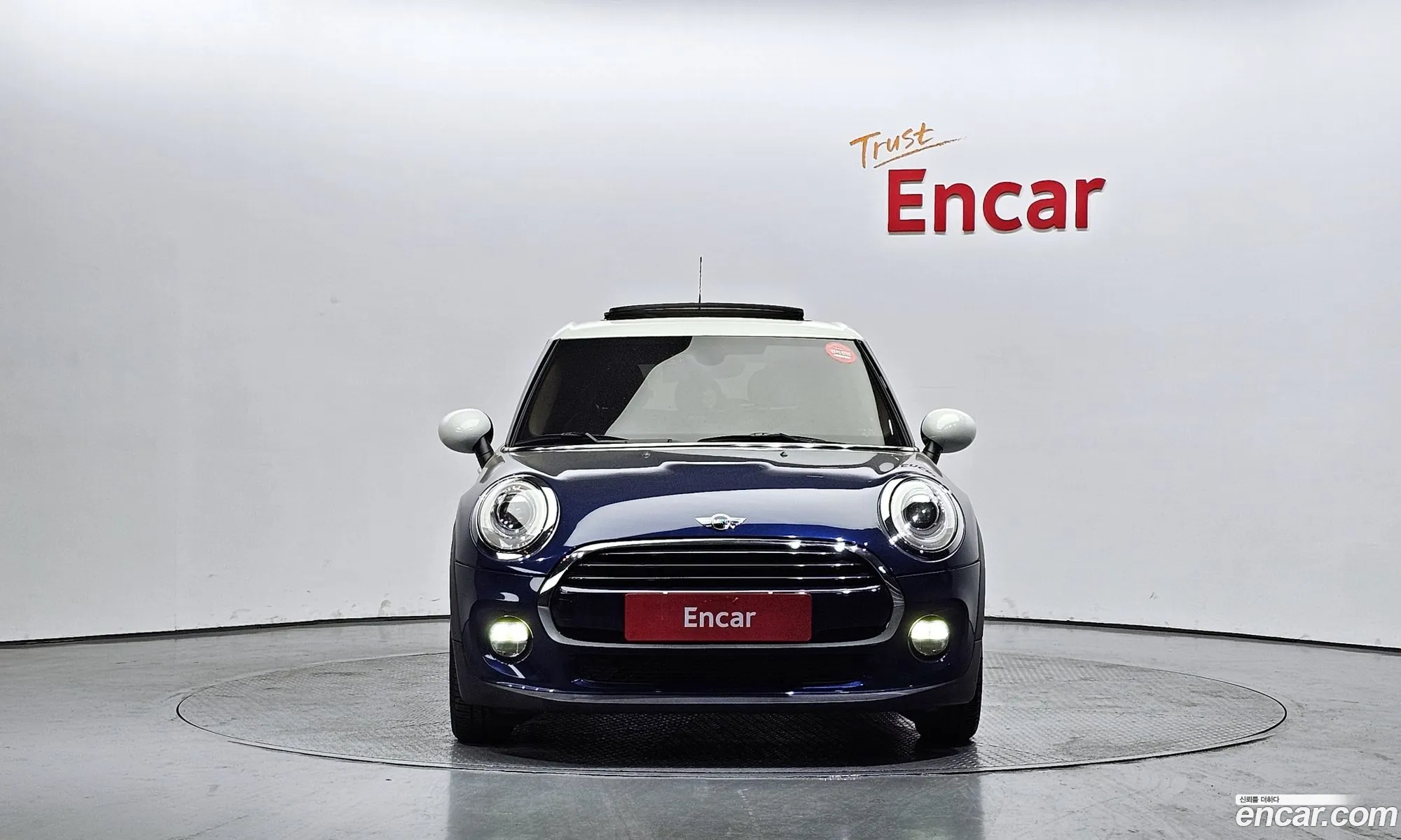 Mini Cooper D 5-Door Mid 3Rd Generation - фотография 4455115