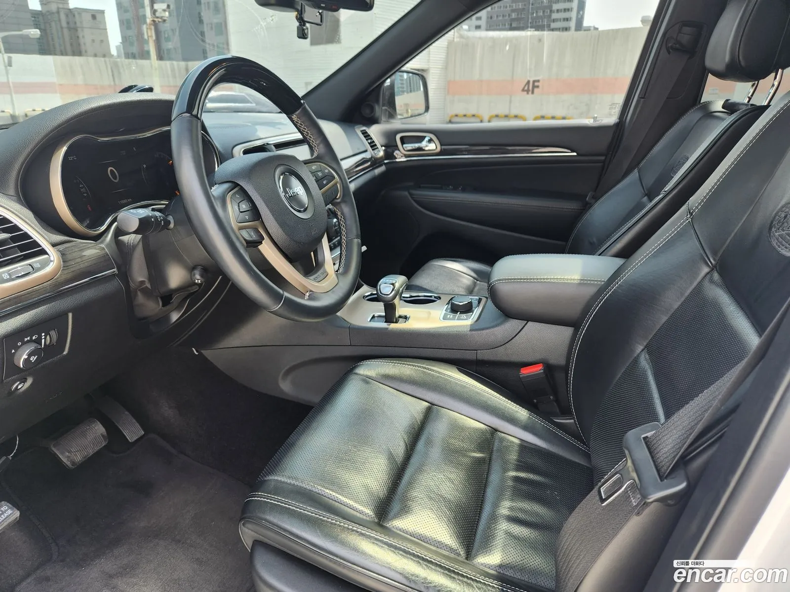Jeep Cherokee V Kl 36 Overland 2015 - фотография 4537773