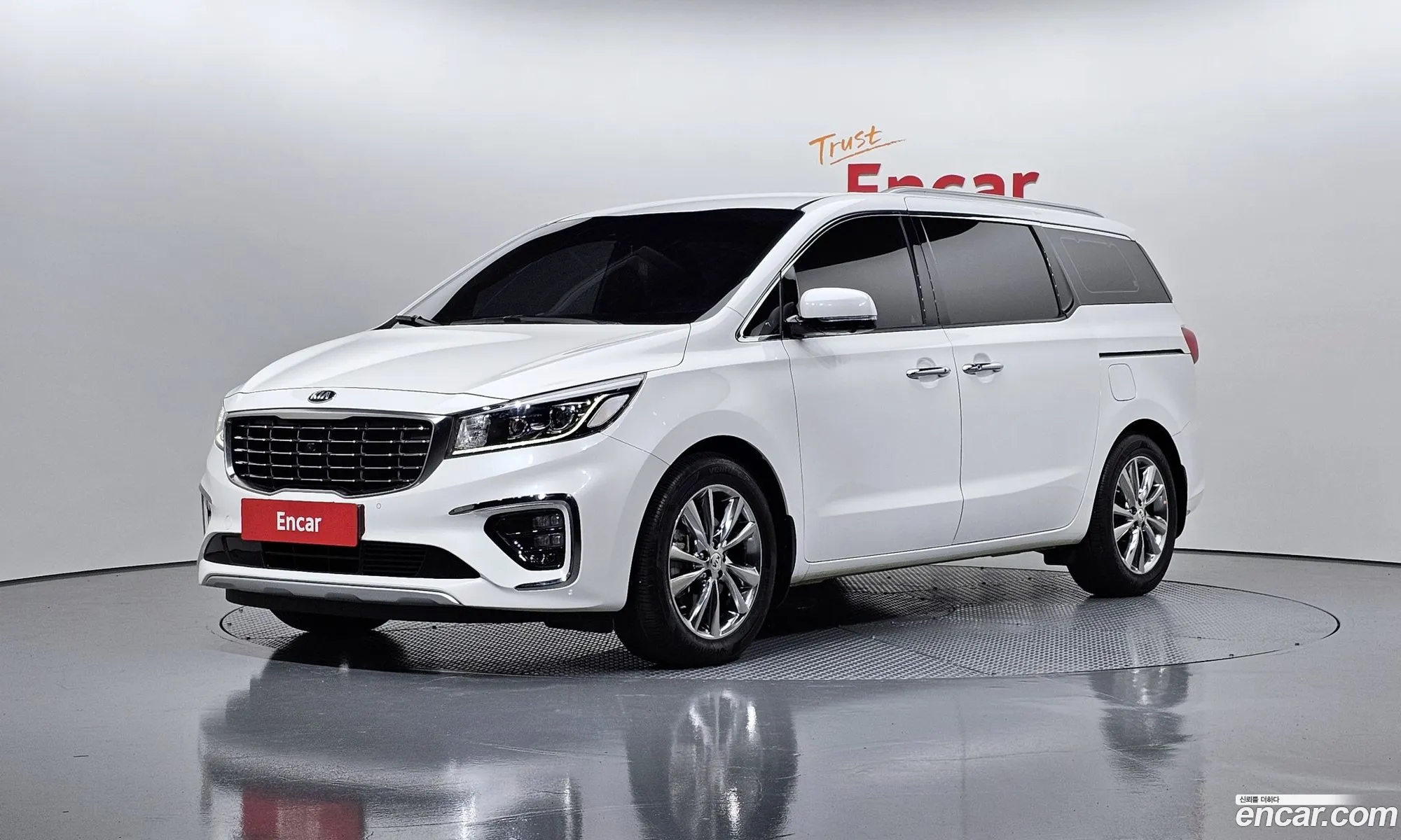 Kia Carnival Iii Gasoline 7-Seater Limousine 2019 - фотография 11812858
