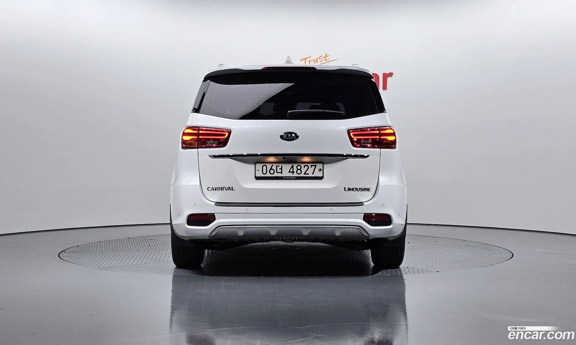 Kia Carnival Iii Gasoline 7-Seater Limousine 2019 - фотография 11812861