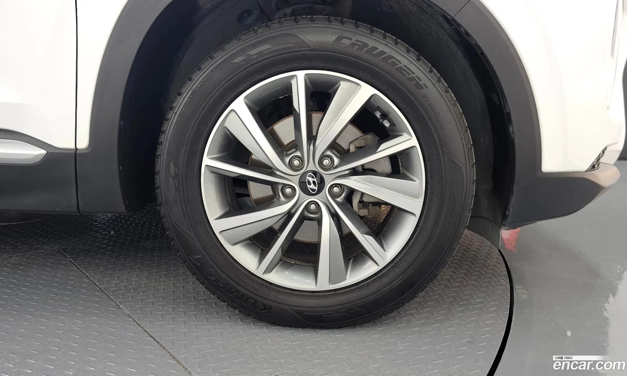 Hyundai Santa Fe Iv Diesel 20 2Wd 2020 - фотография 17004660
