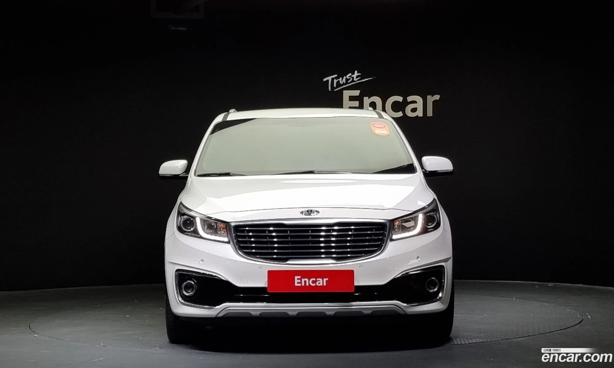 Kia Carnival 9-Seater Noblesse 2015 - фотография 11273982