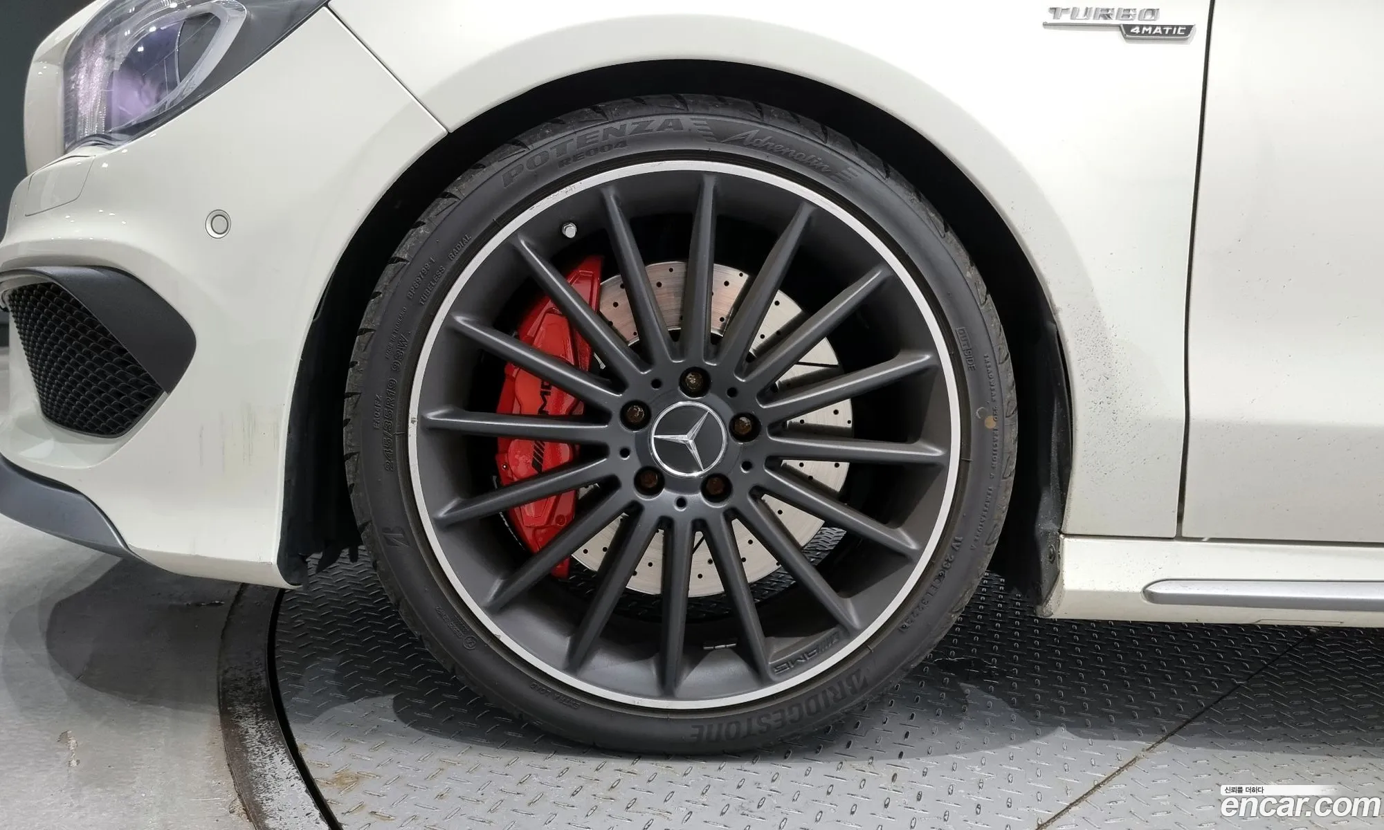 Mercedes-Benz Cla-Klasse I C117 X117 Cla45 Amg 4Matic 2016 - фотография 12005206