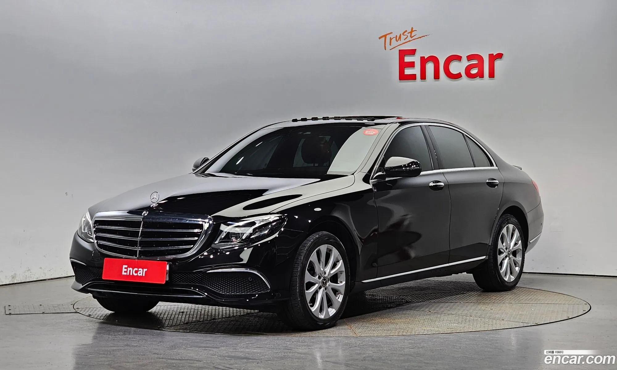 Mercedes-Benz E-Klasse V W213 S213 C238 E220D 4Matic Exclusive 2019 - фотография 12059613