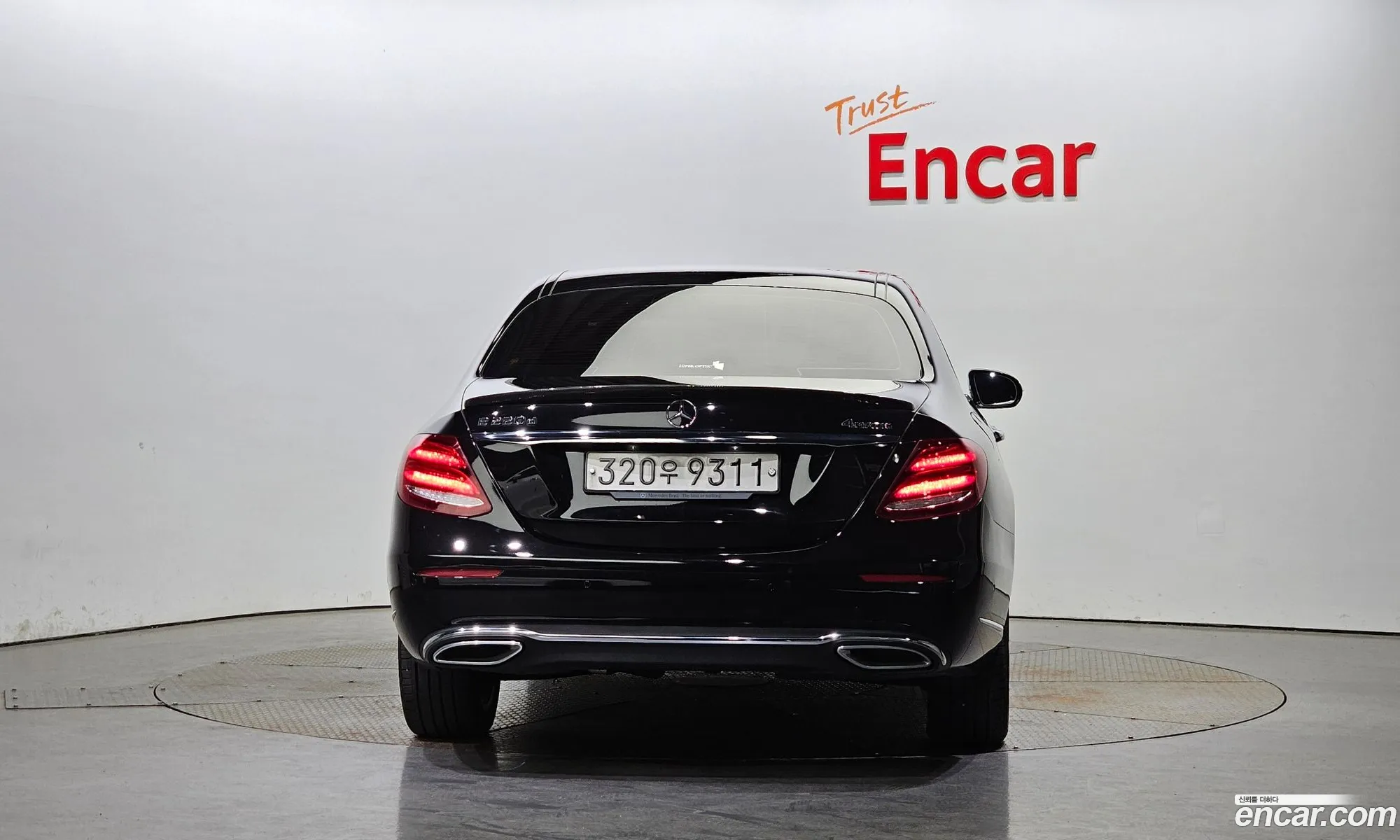 Mercedes-Benz E-Klasse V W213 S213 C238 E220D 4Matic Exclusive 2019 - фотография 12059616