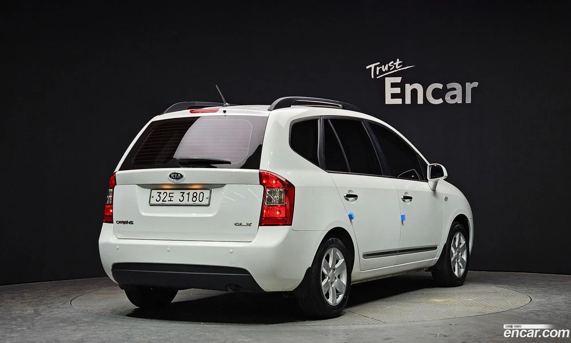 Kia Carens Ii Un Lpi 20 Glx 2009 - фотография 11950483