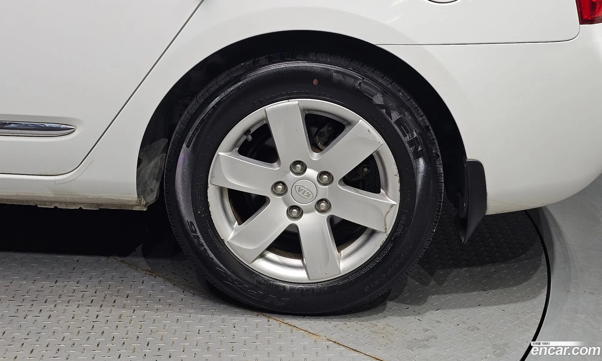 Kia Carens Ii Un Lpi 20 Glx 2009 - фотография 11950486