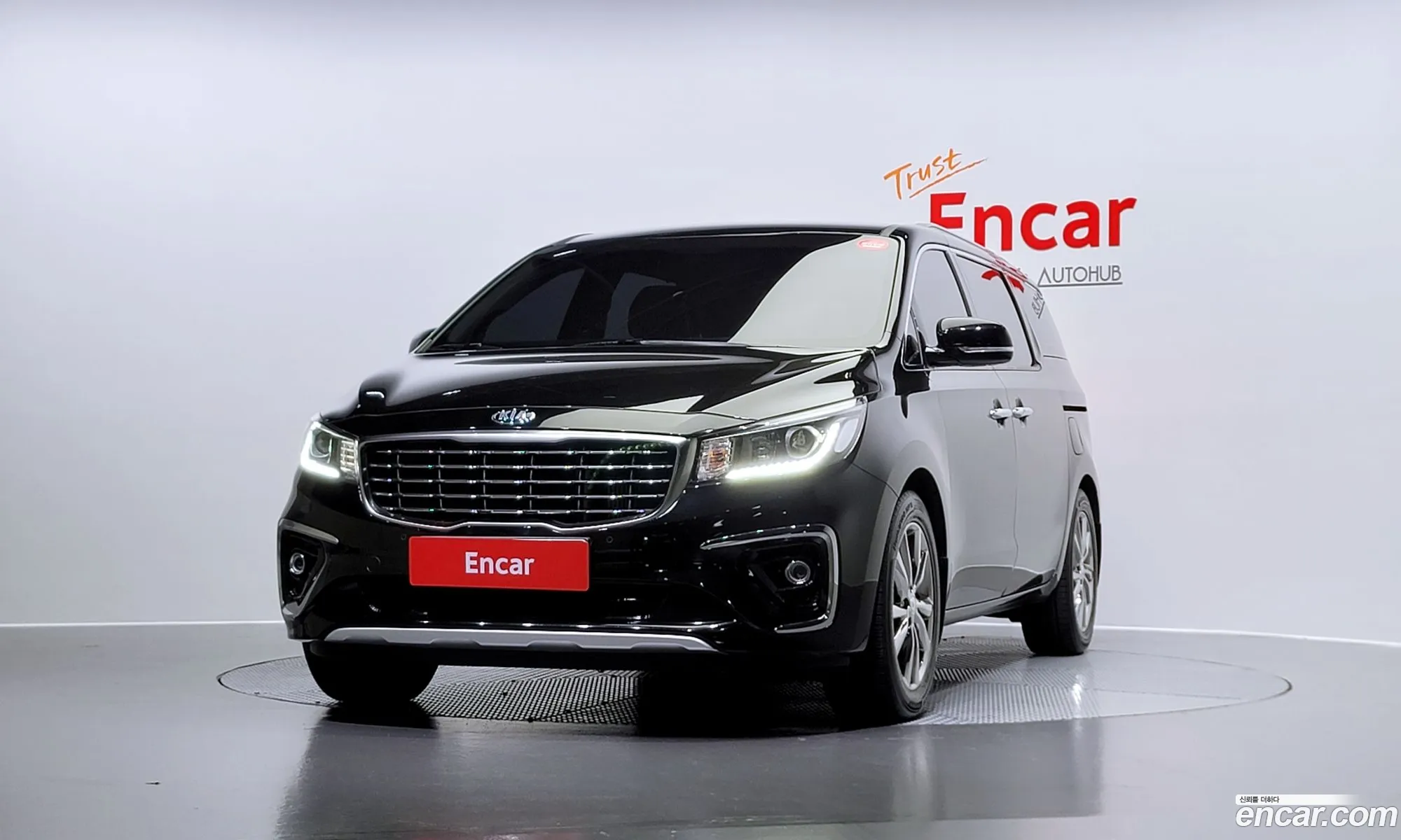 Kia The New Carnival 9-Seater Prestige - фотография 13477880