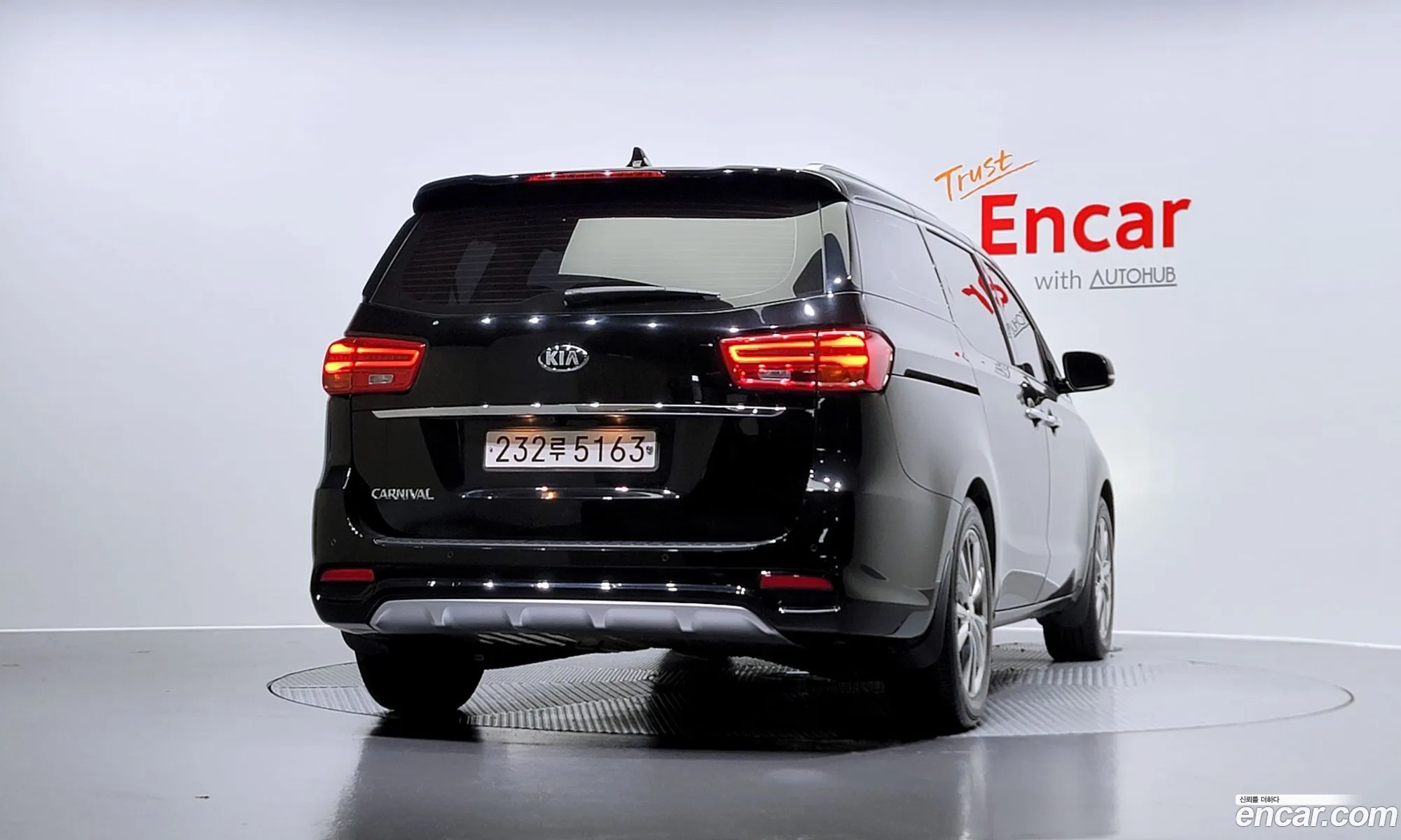 Kia The New Carnival 9-Seater Prestige - фотография 13477882