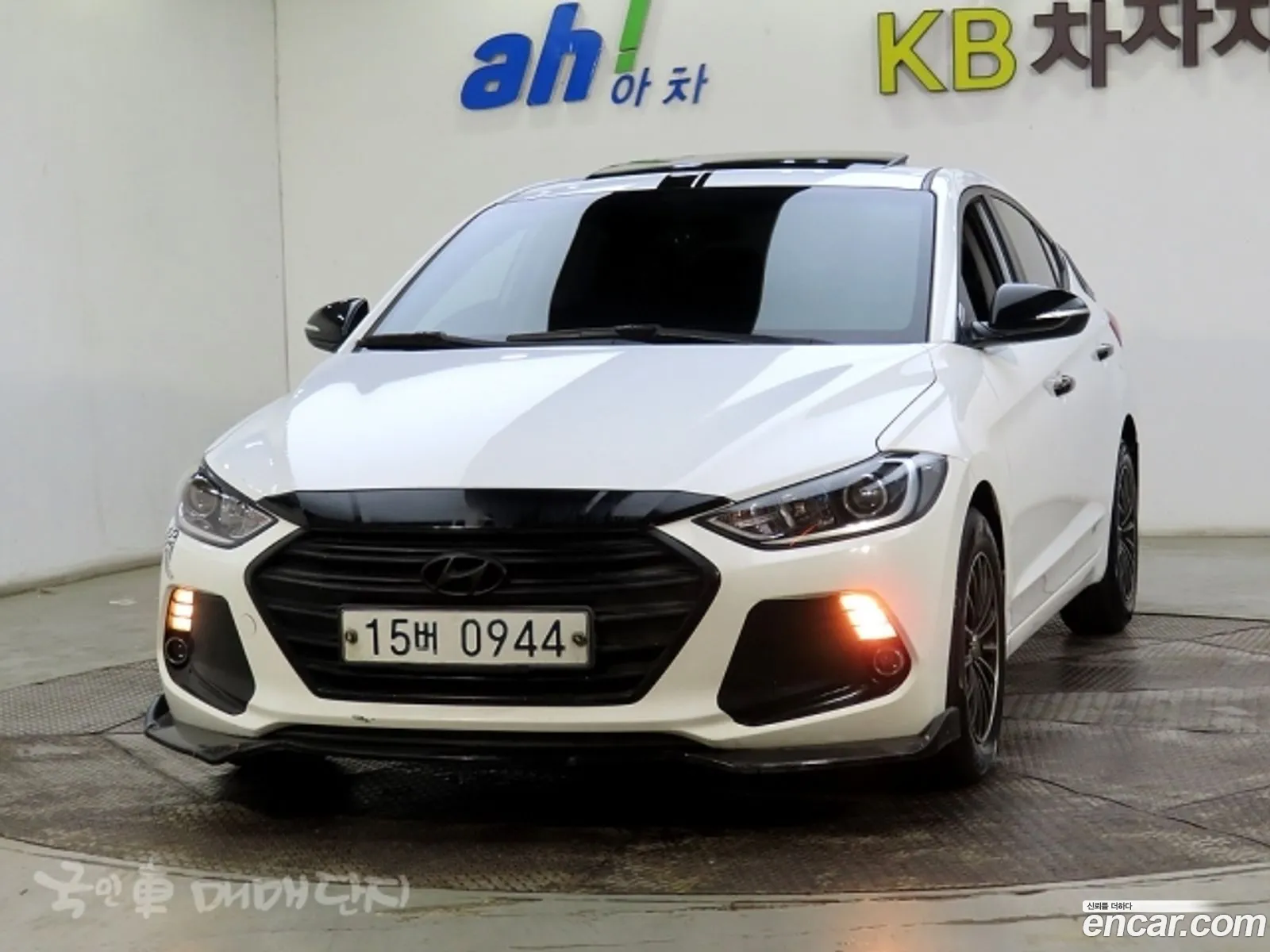 Hyundai Avante 16 E-Vgt Smart 2016 - фотография 19181940