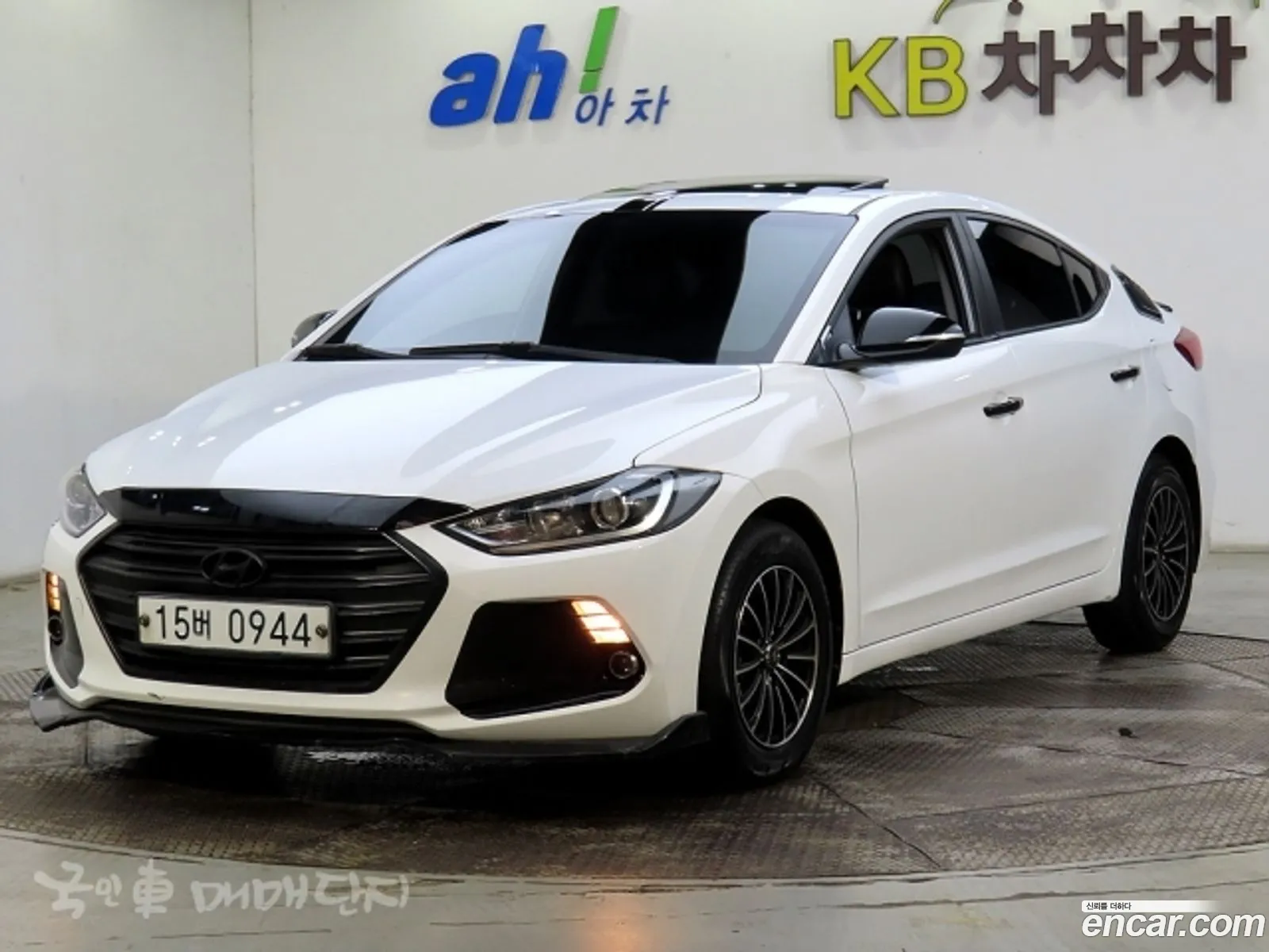 Hyundai Avante 16 E-Vgt Smart 2016 - фотография 19181941