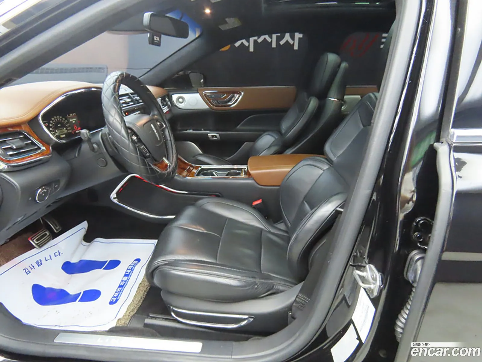 Lincoln Continental X 30 Presidential Awd 2017 - фотография 14439129