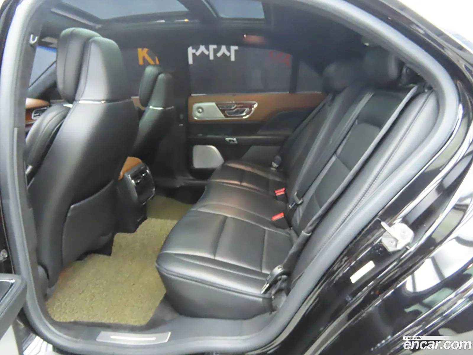 Lincoln Continental X 30 Presidential Awd 2017 - фотография 14439130