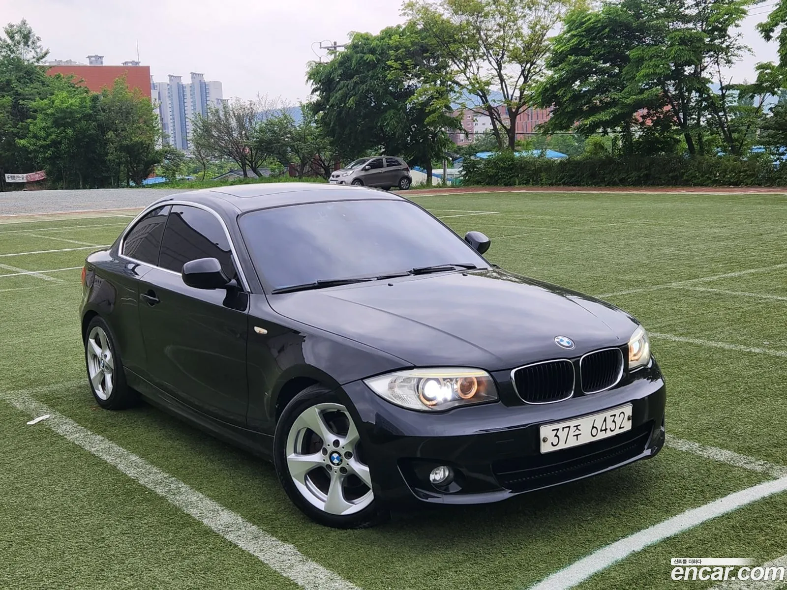 BMW 1Er 120D Coupe Sport 2011 - фотография 266189