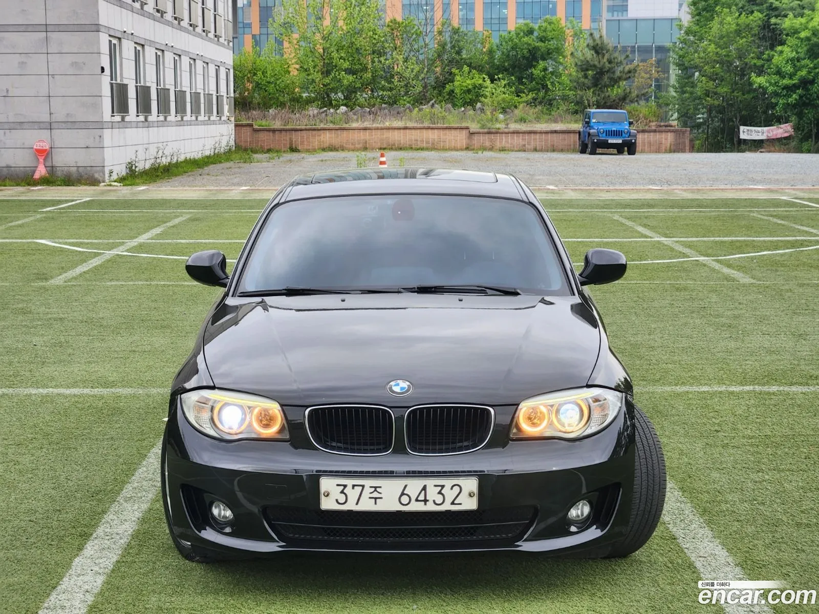 BMW 1Er 120D Coupe Sport 2011 - фотография 266190