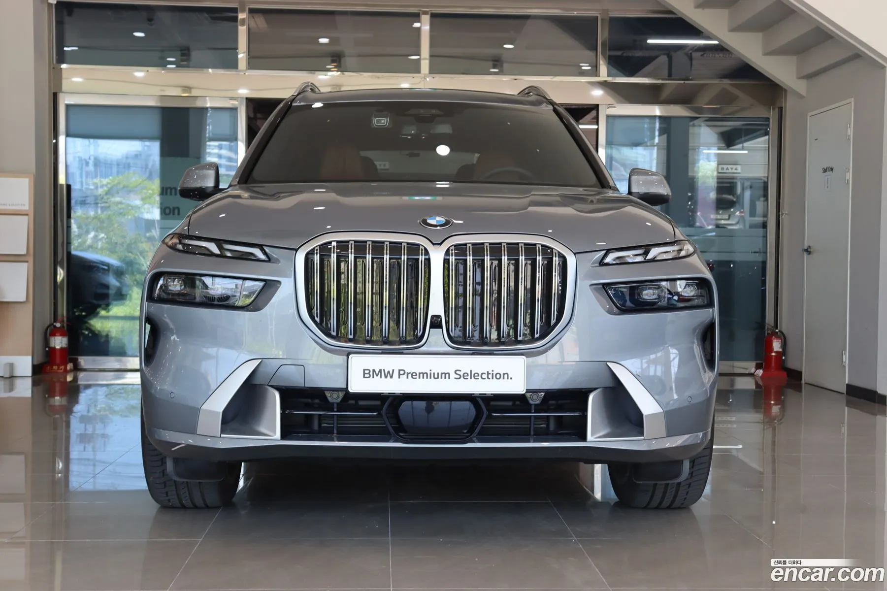 BMW X7 xDrive 40I Design Pure Excellence 6-Seater 2024 - фотография 1029478