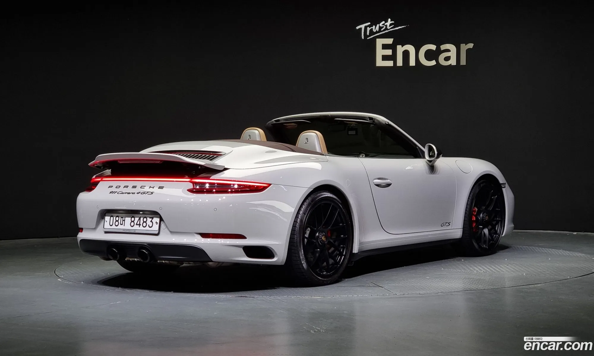 Porsche 911 Carrera 4 Gts Cabriolet 2019 - фотография 3487869